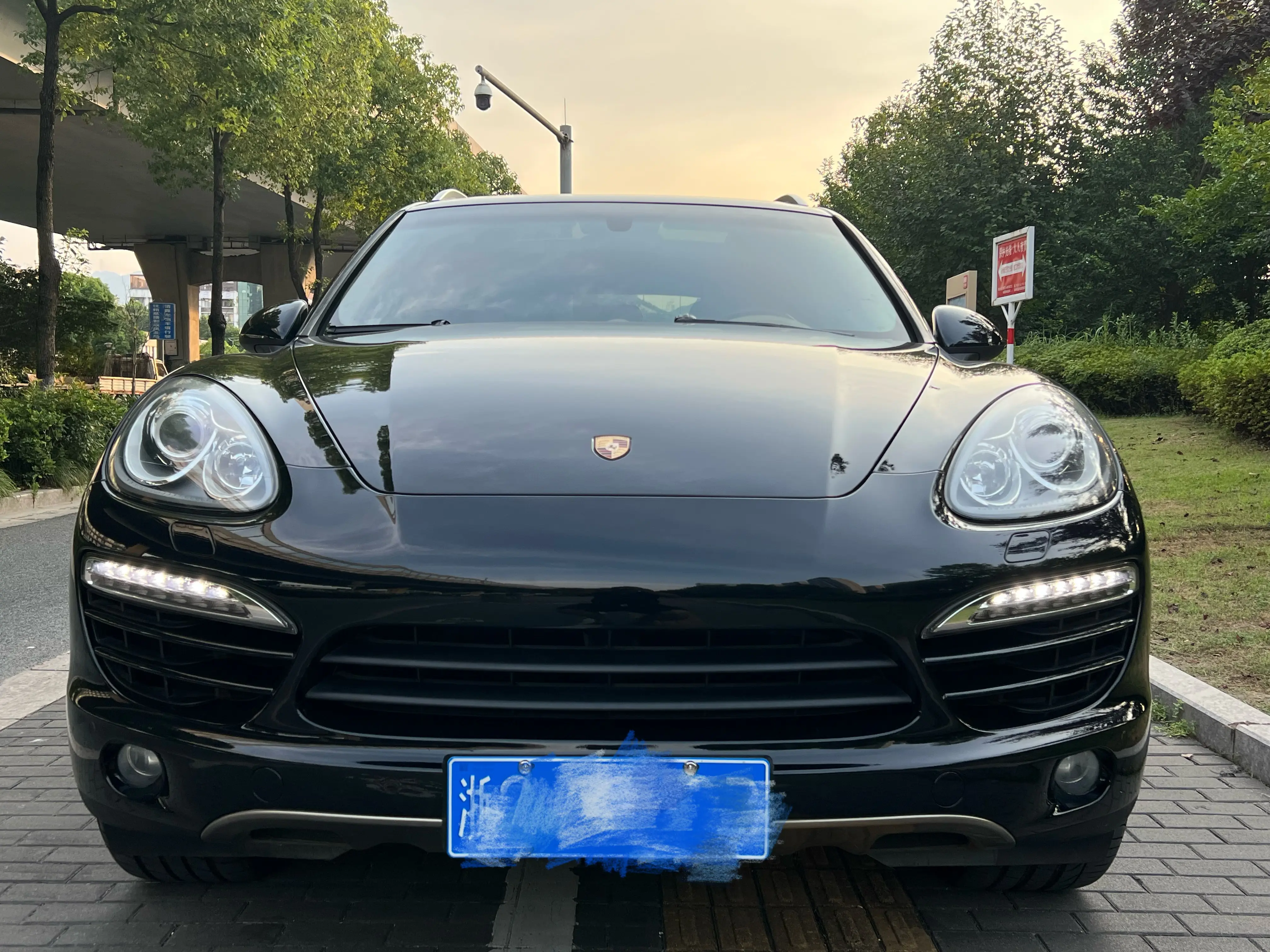Porsche Cayenne  из Китая