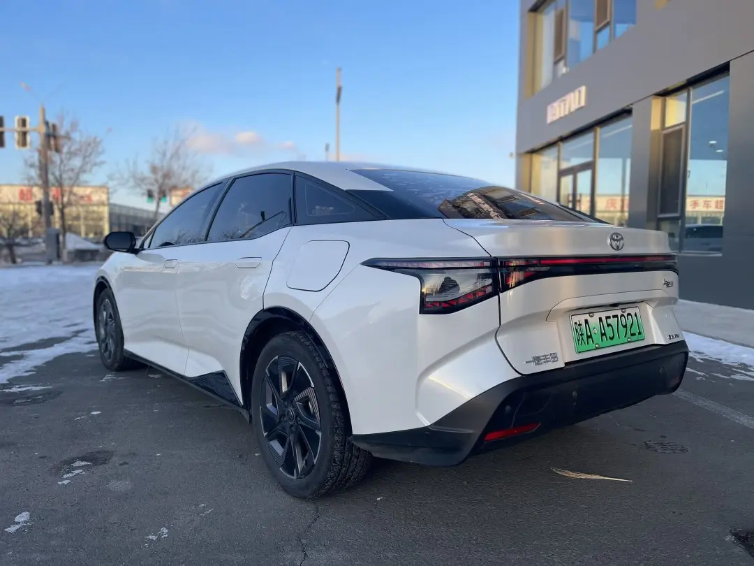 Toyota bZ3  из Китая