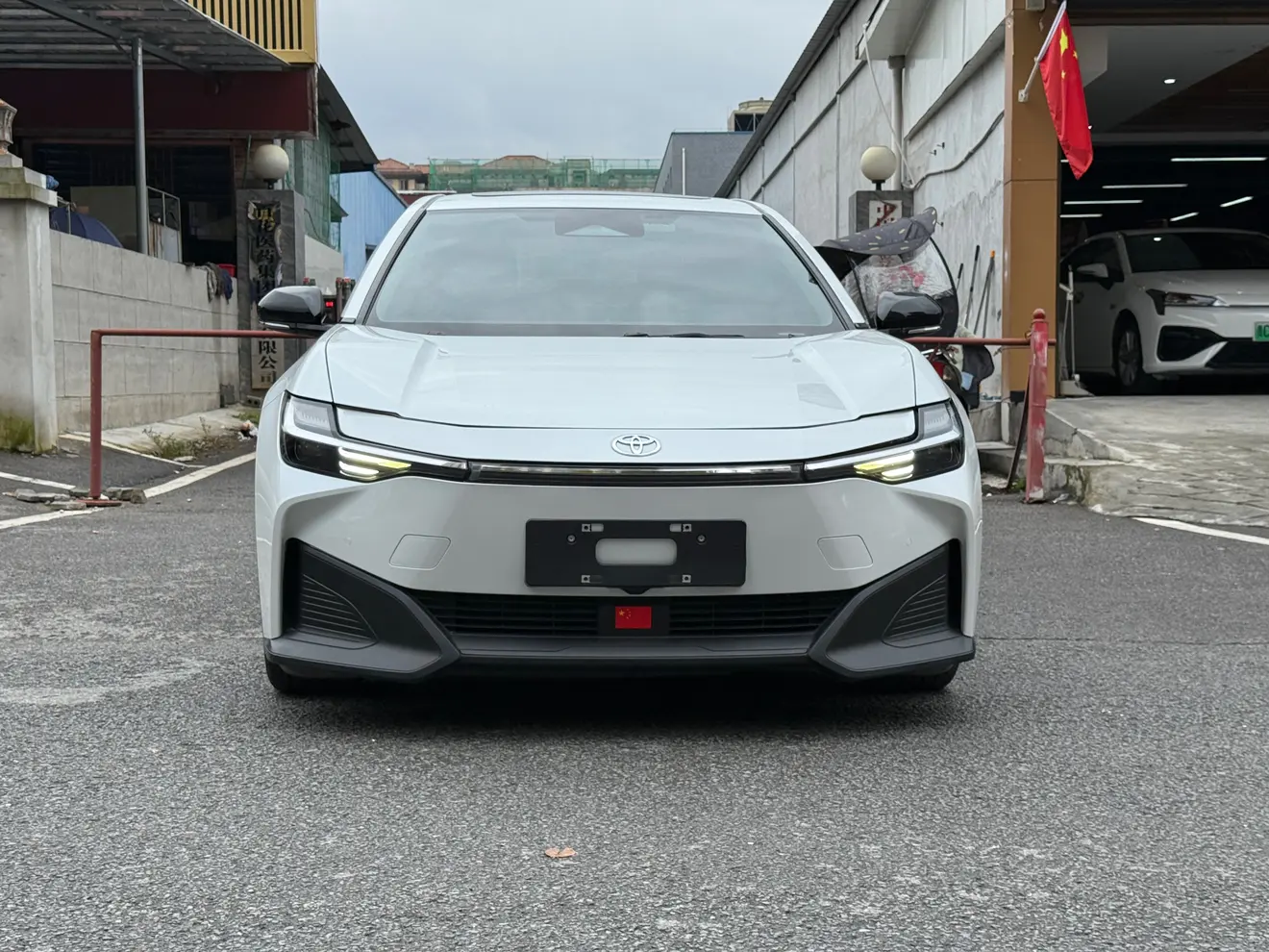 Toyota bZ3  из Китая