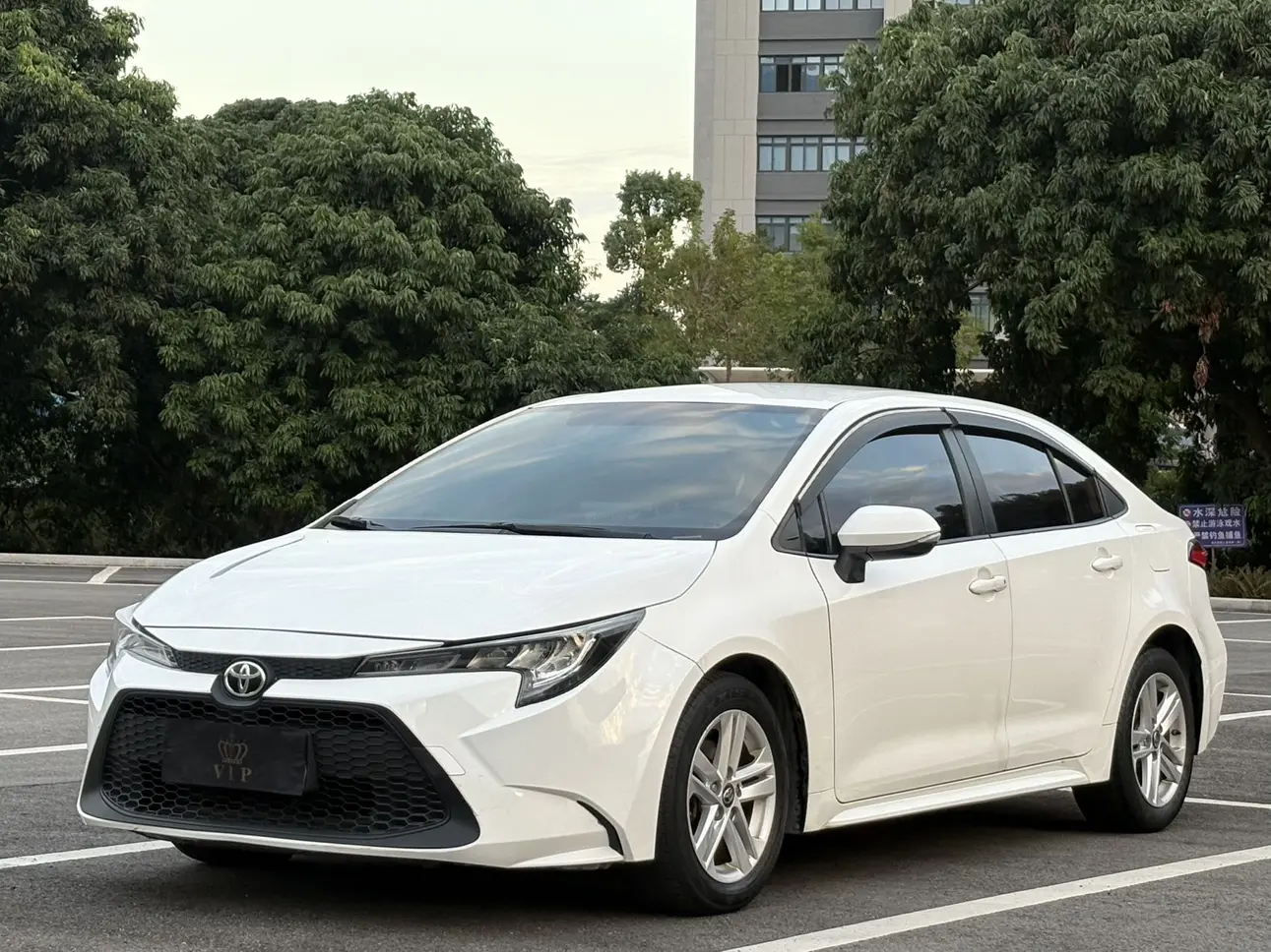 Toyota Levin (Lei Ling)  из Китая