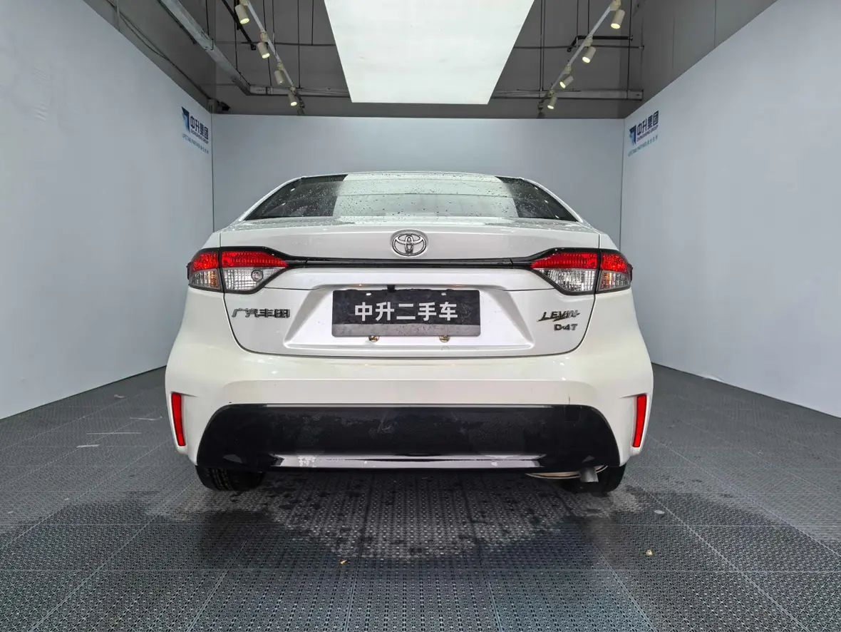 Toyota Levin (Lei Ling)  из Китая