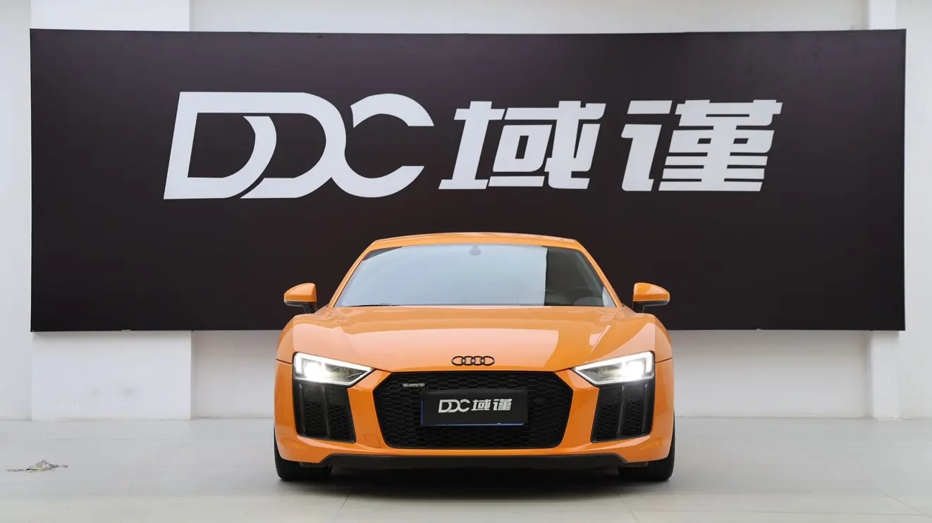 Audi R8  из Китая