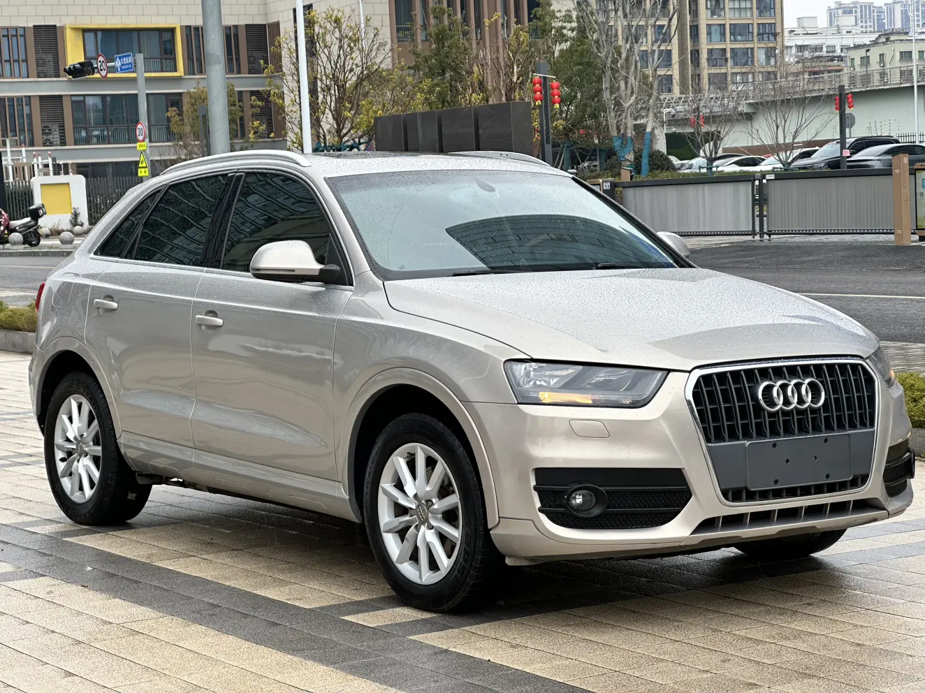 Audi Q3  из Китая