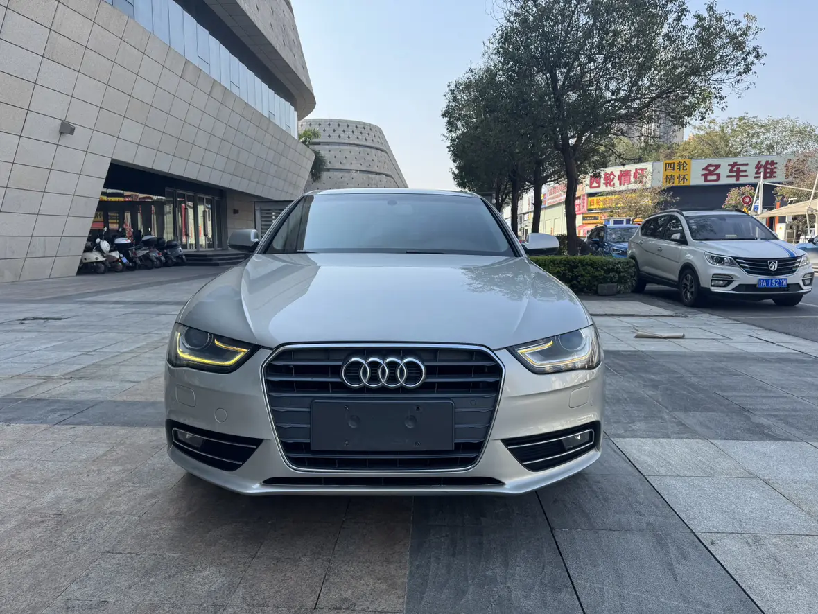 Audi A4L  из Китая