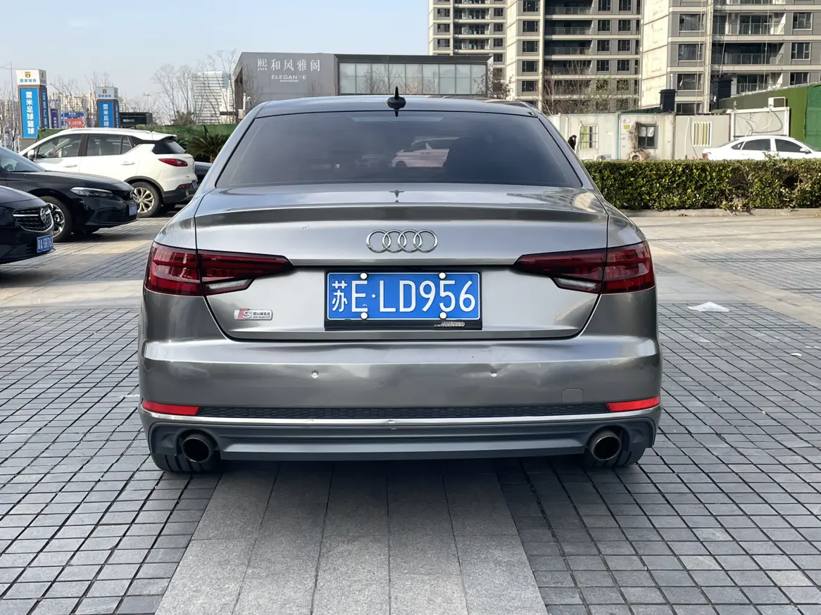 Audi A4L  из Китая