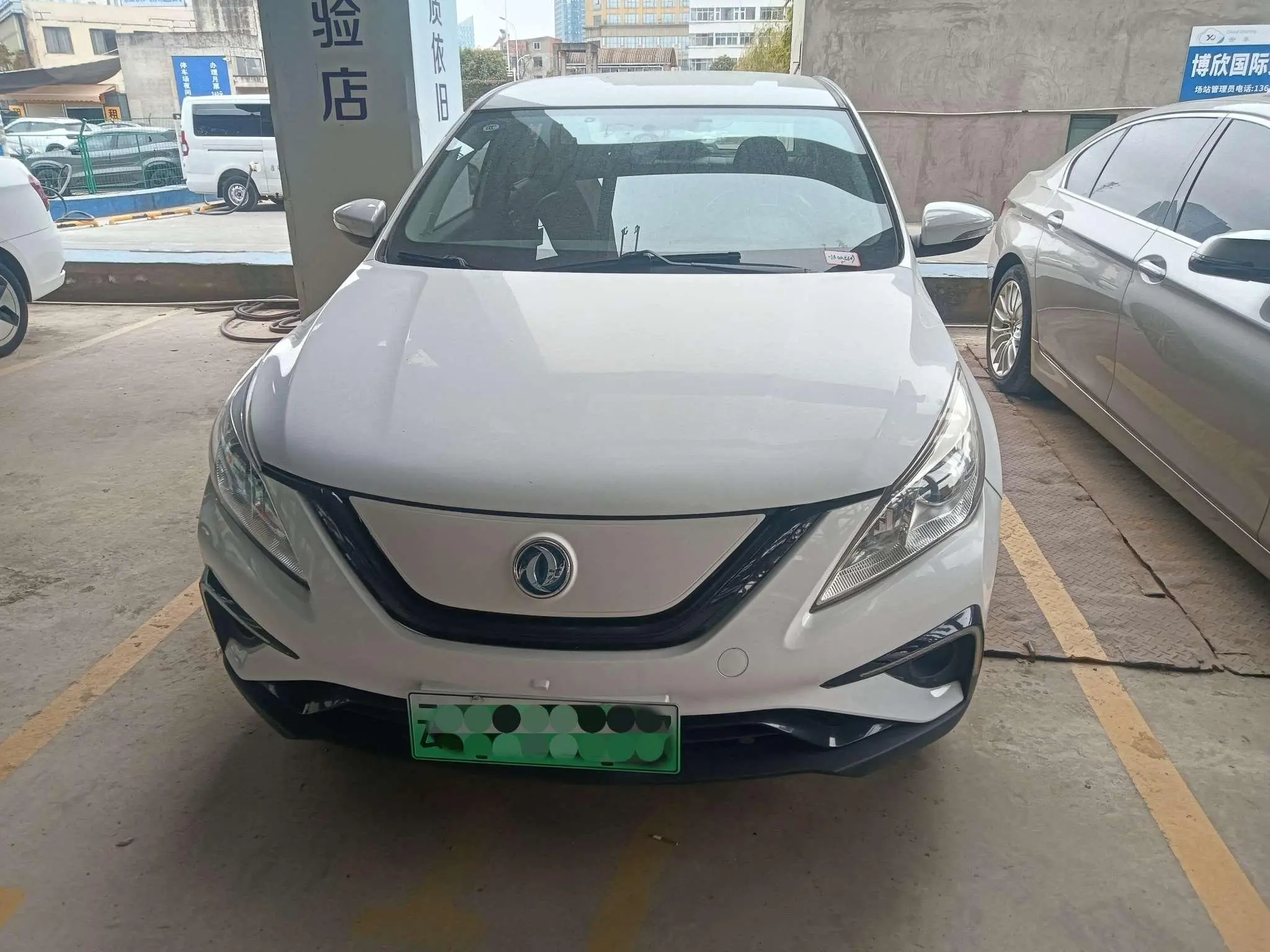 Forthing Fengxing S50 EV  из Китая