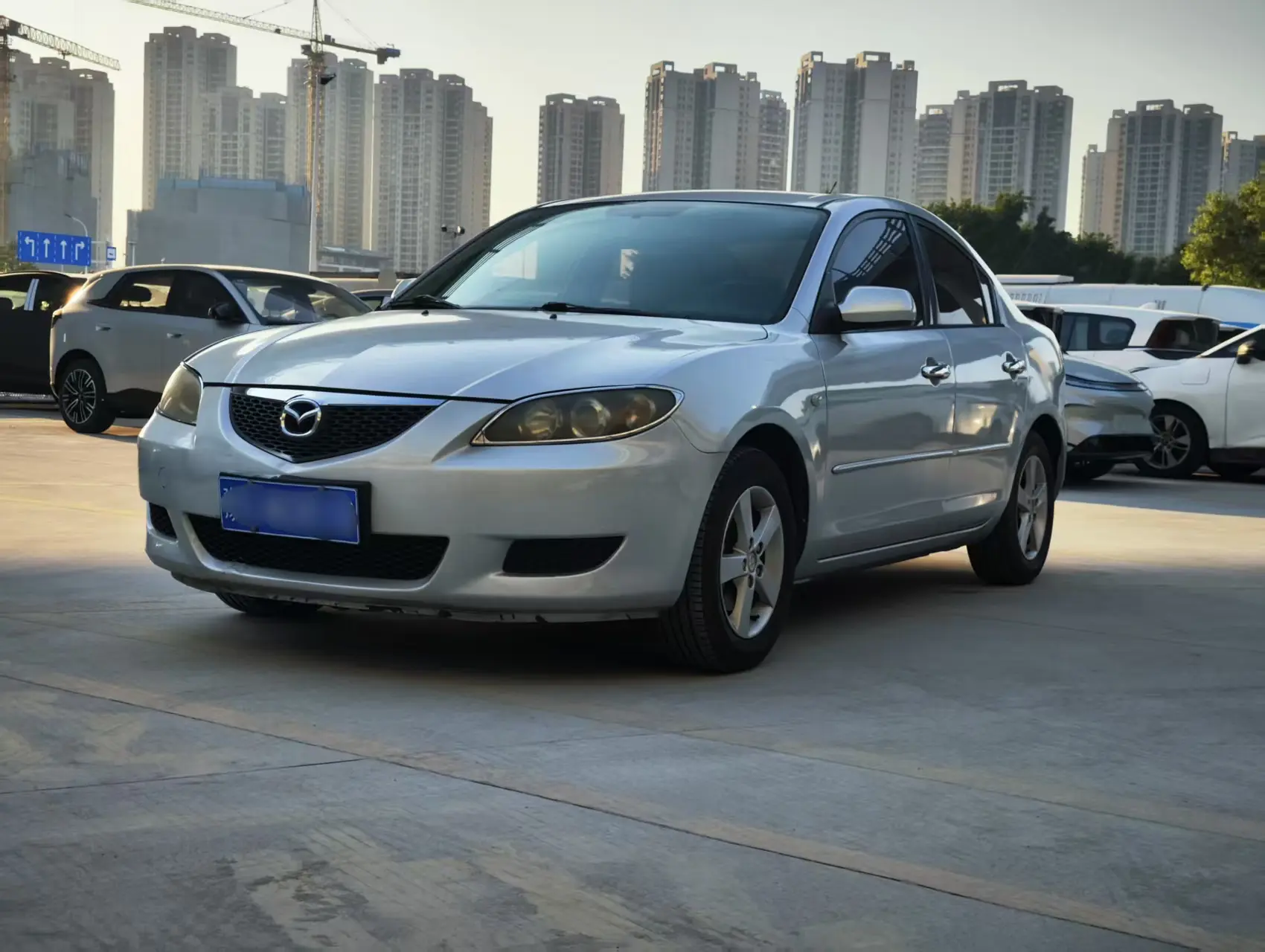 Mazda Axela (Mazda3)  из Китая