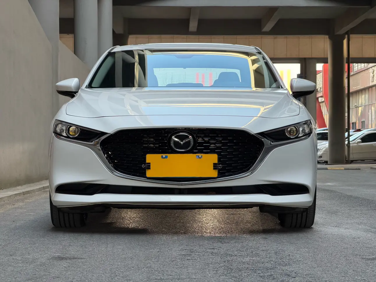Mazda Axela (Mazda3)  из Китая