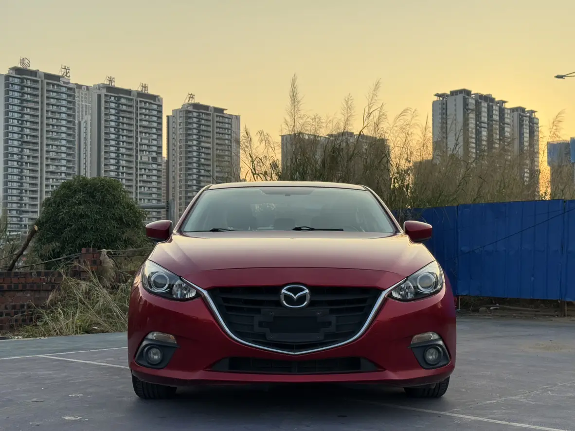 Mazda Axela (Mazda3)  из Китая