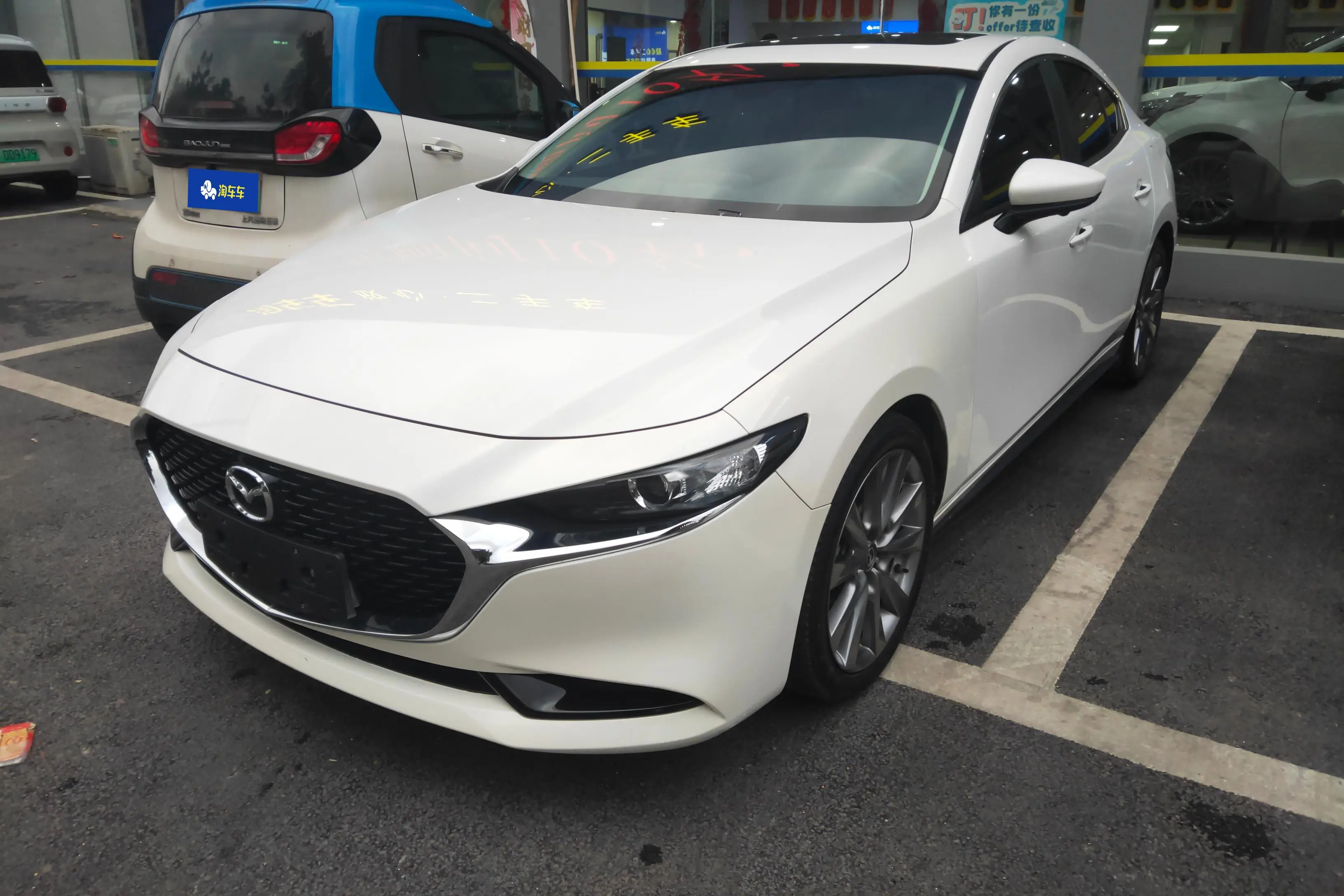 Mazda Axela (Mazda3)  из Китая