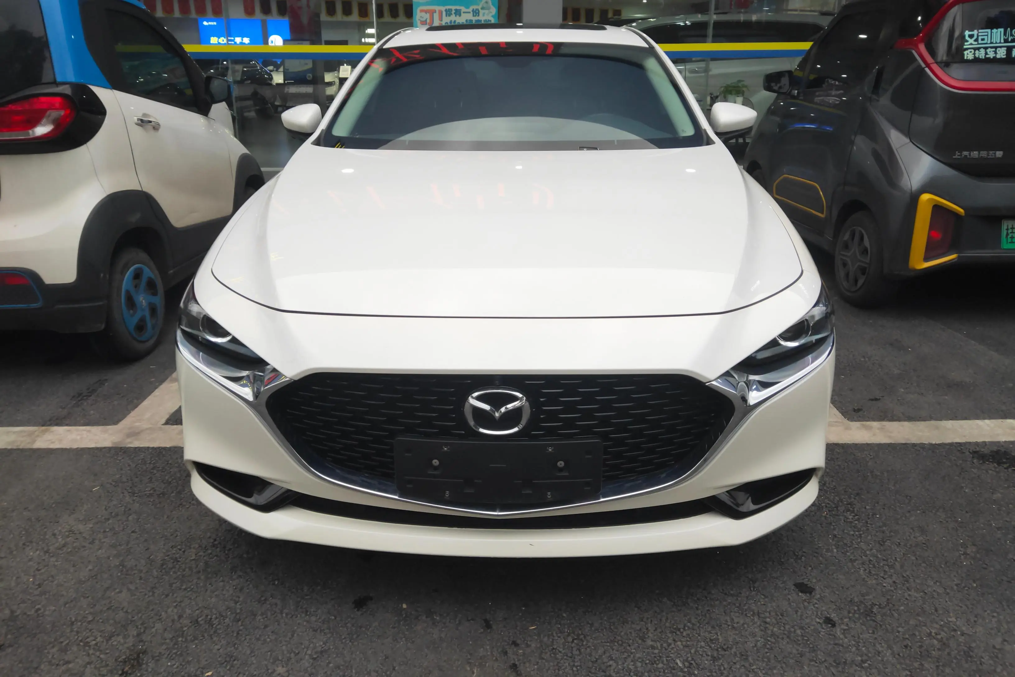 Mazda Axela (Mazda3)  из Китая