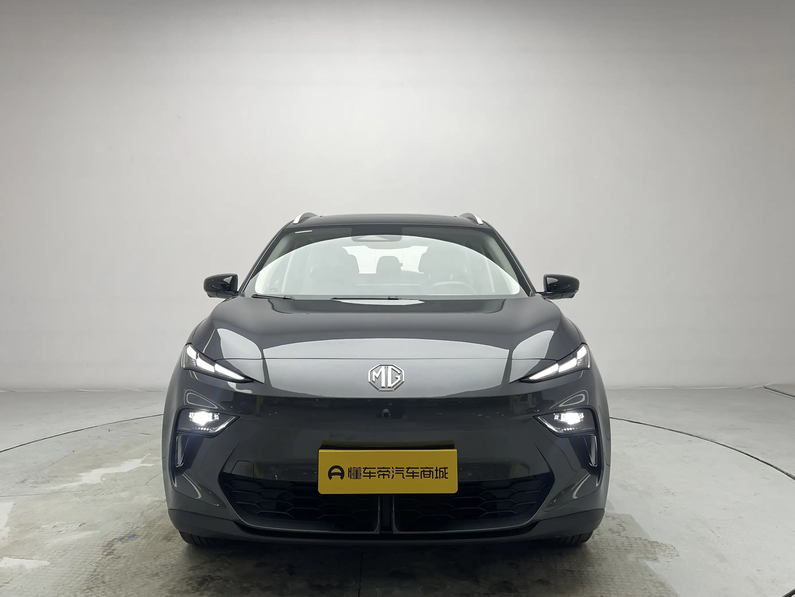 MG ES5  из Китая