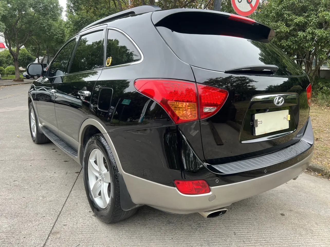 Hyundai Velasquez  из Китая