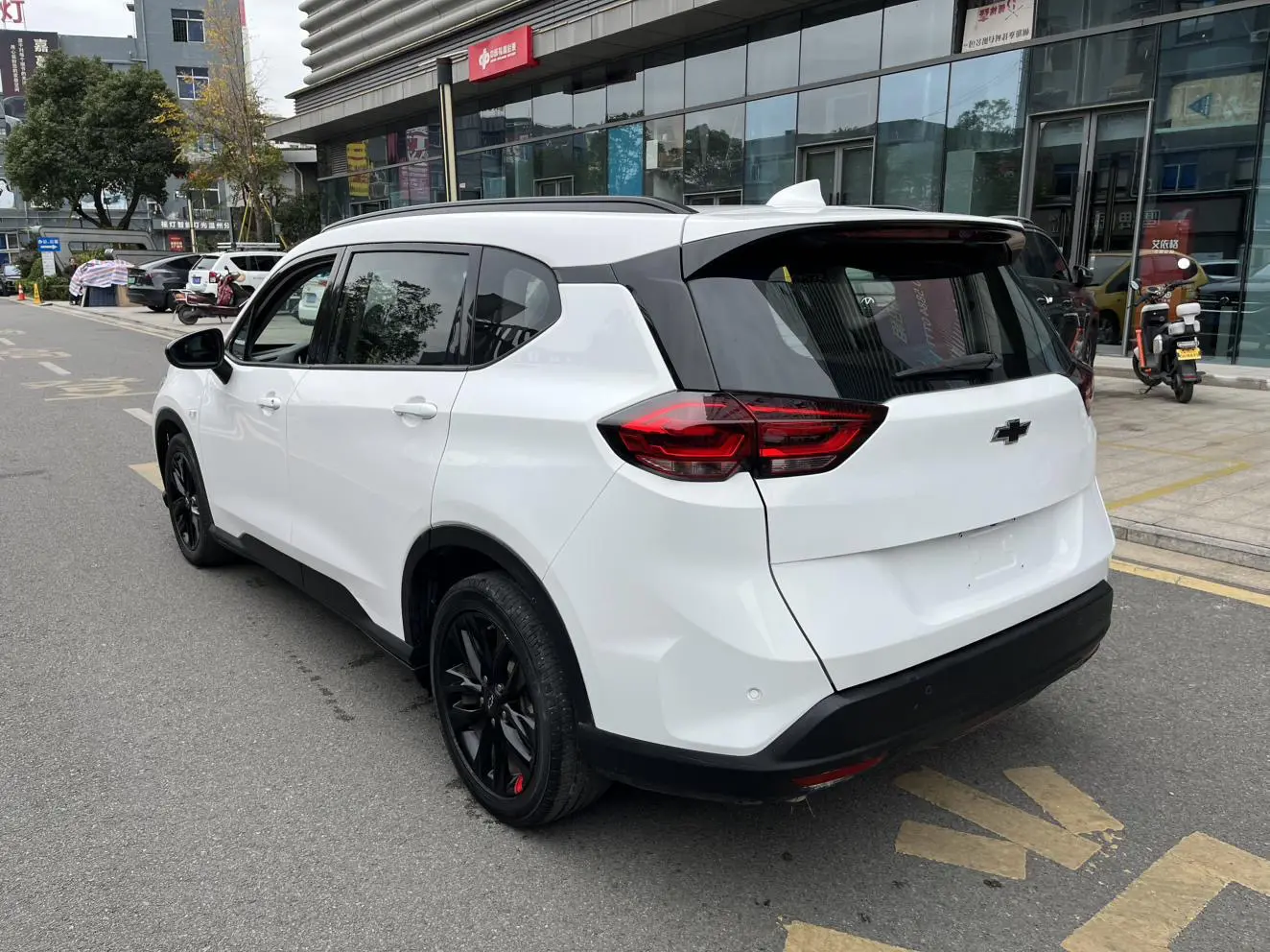 Chevrolet Volando  из Китая