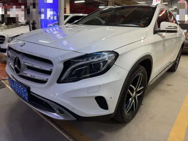Mercedes-Benz GLA  из Китая