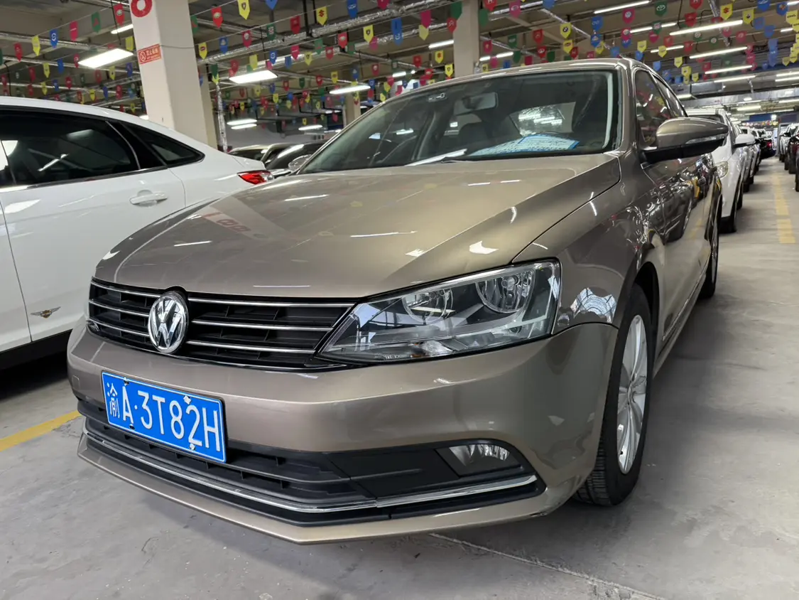 Volkswagen Sagitar  из Китая