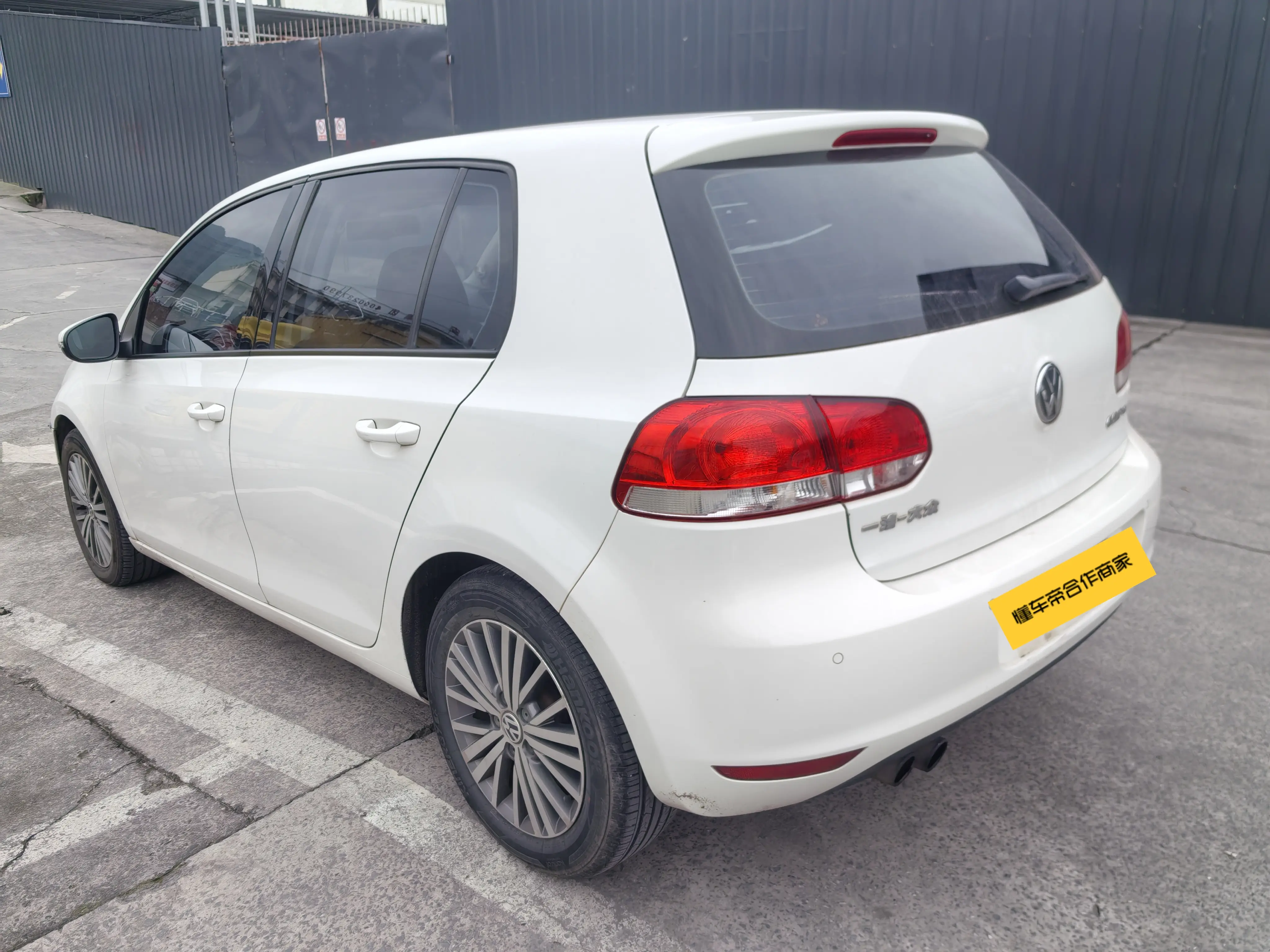 Volkswagen Golf  из Китая