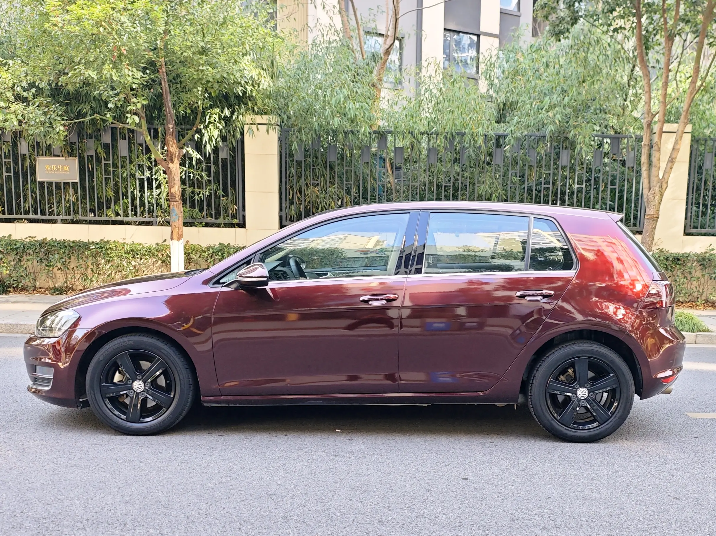 Volkswagen Golf  из Китая