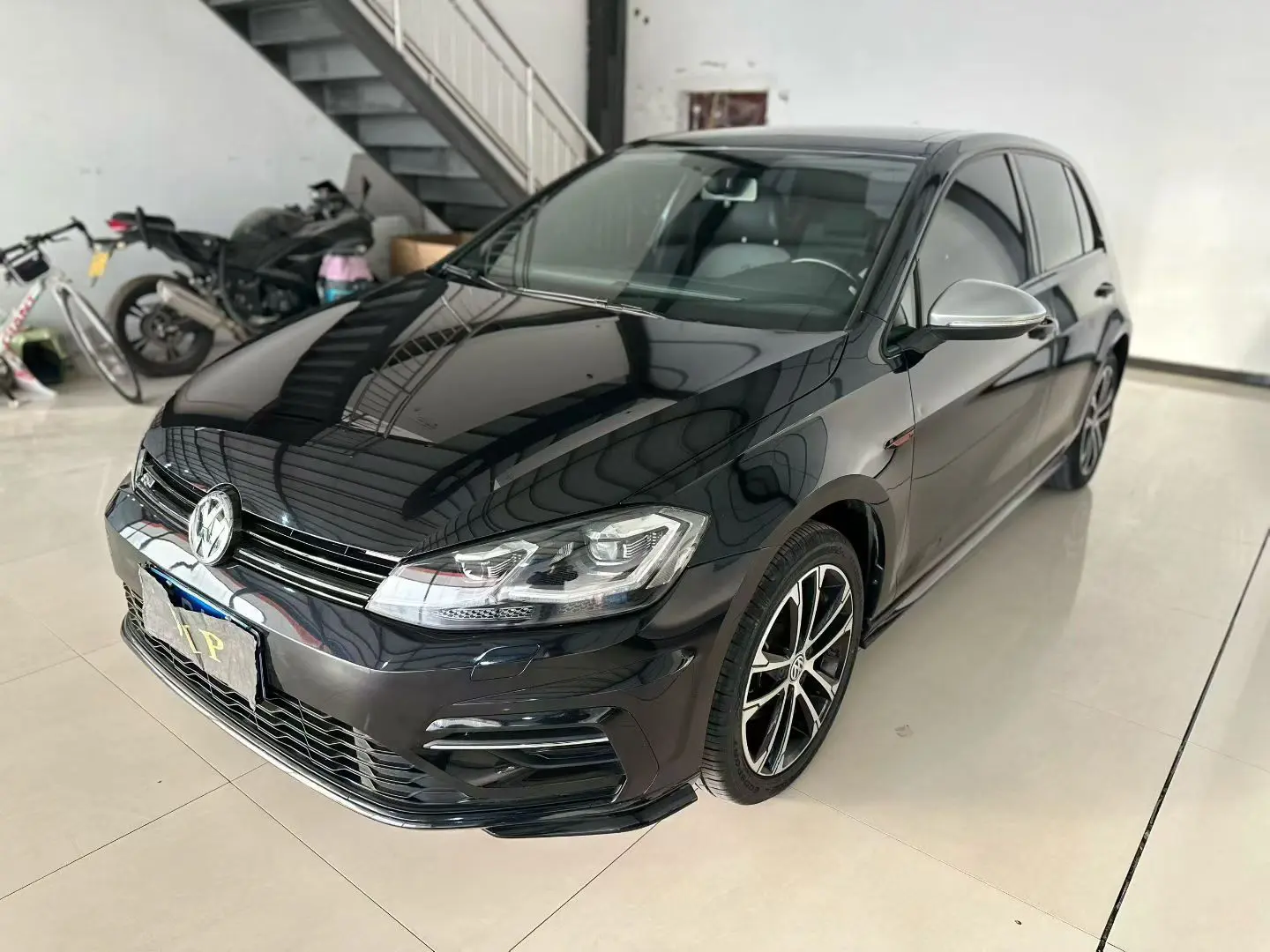 Volkswagen Golf  из Китая