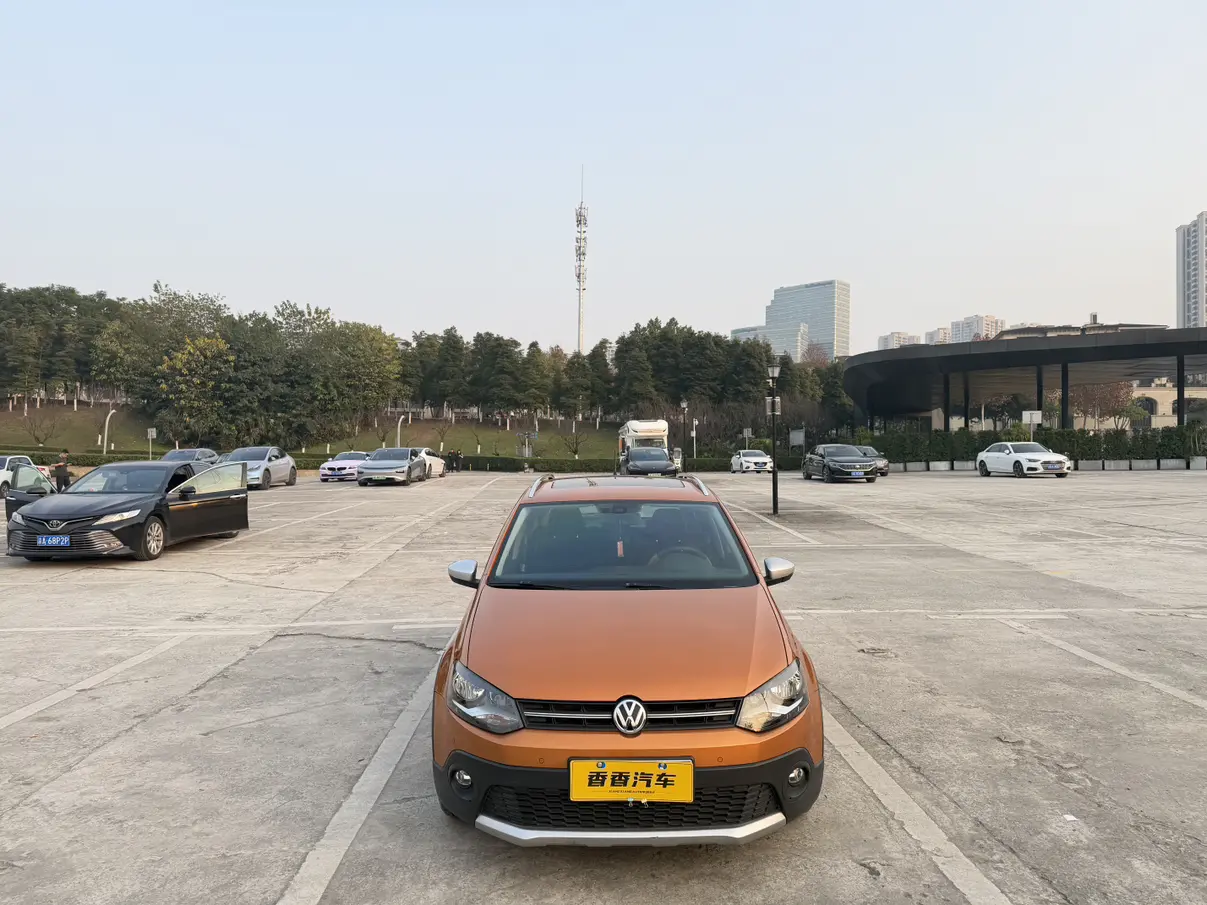 Volkswagen Polo  из Китая