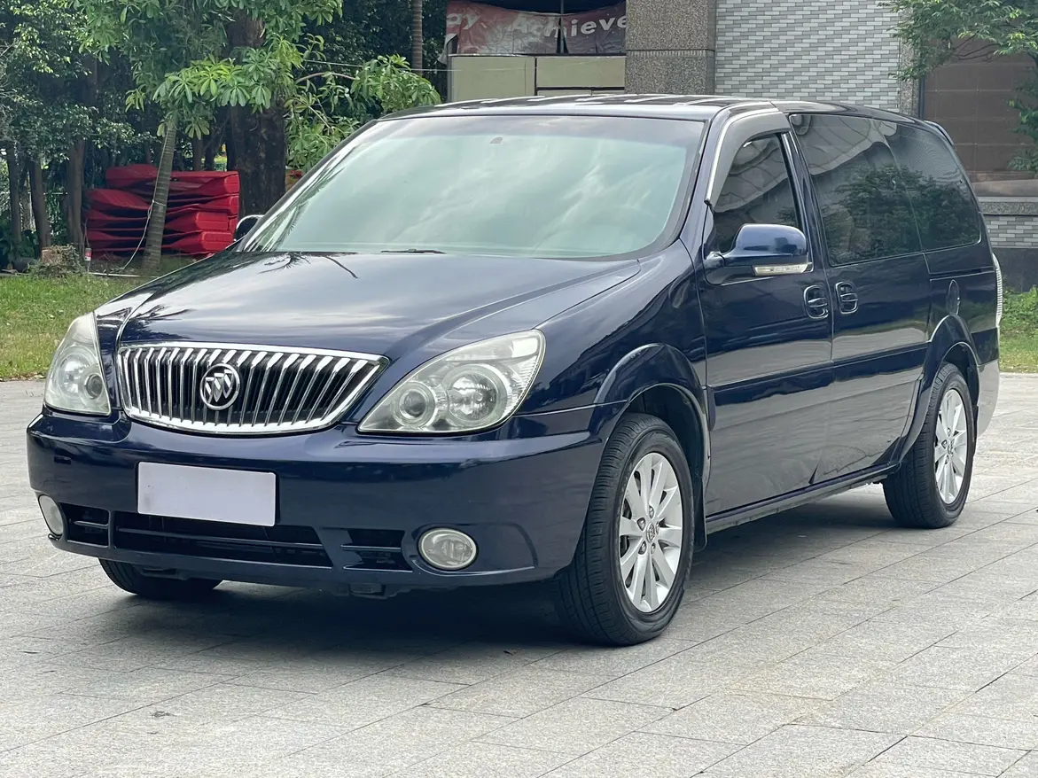Buick GL8  из Китая