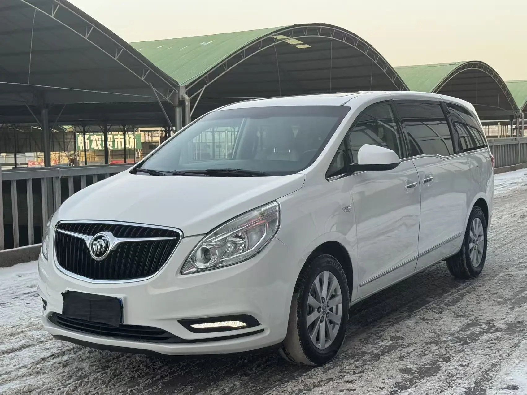 Buick GL8  из Китая