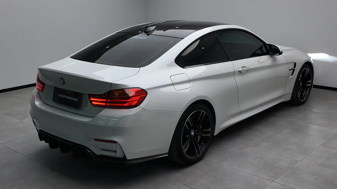 BMW M4  из Китая