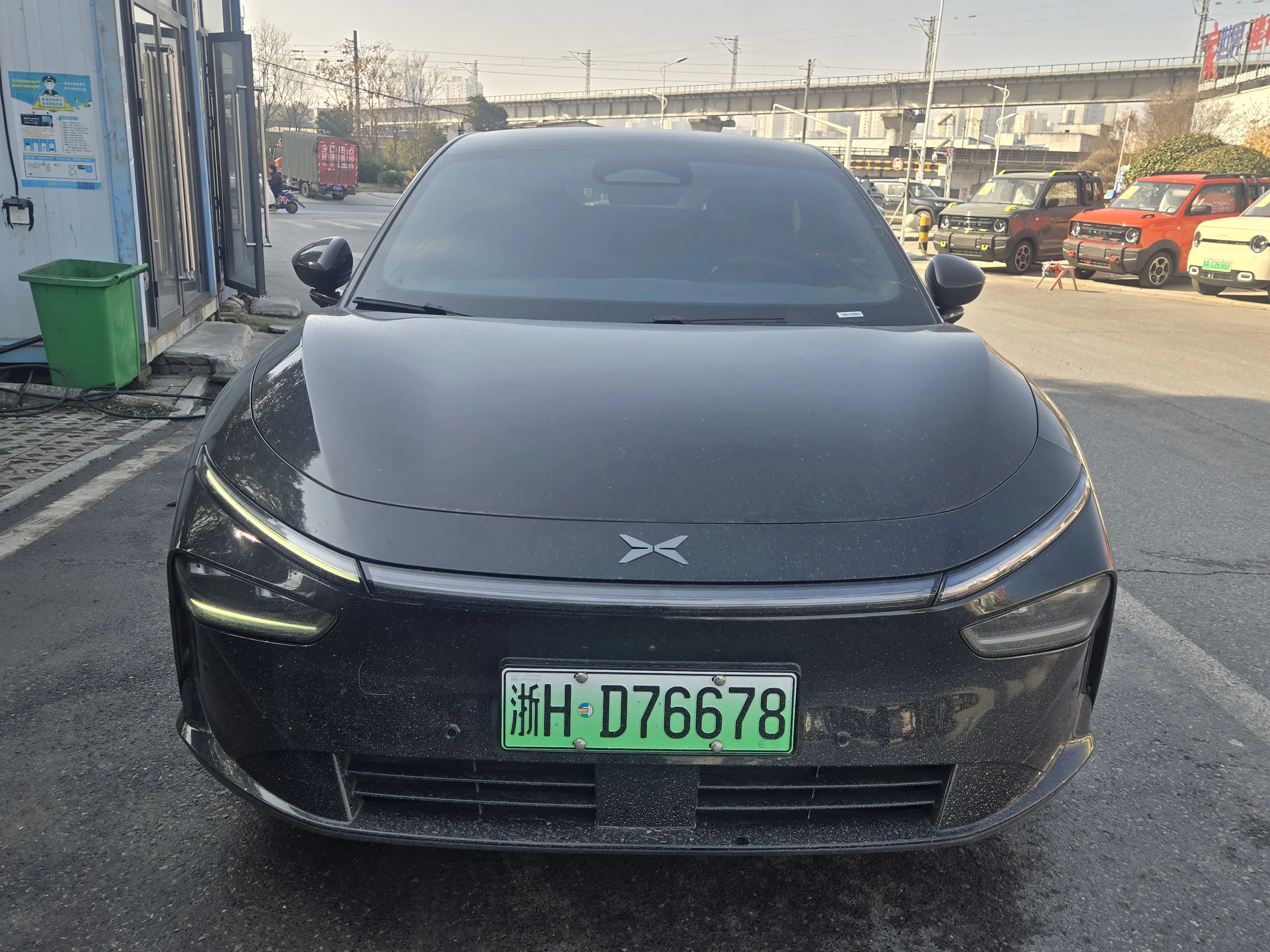 Xpeng P7+  из Китая