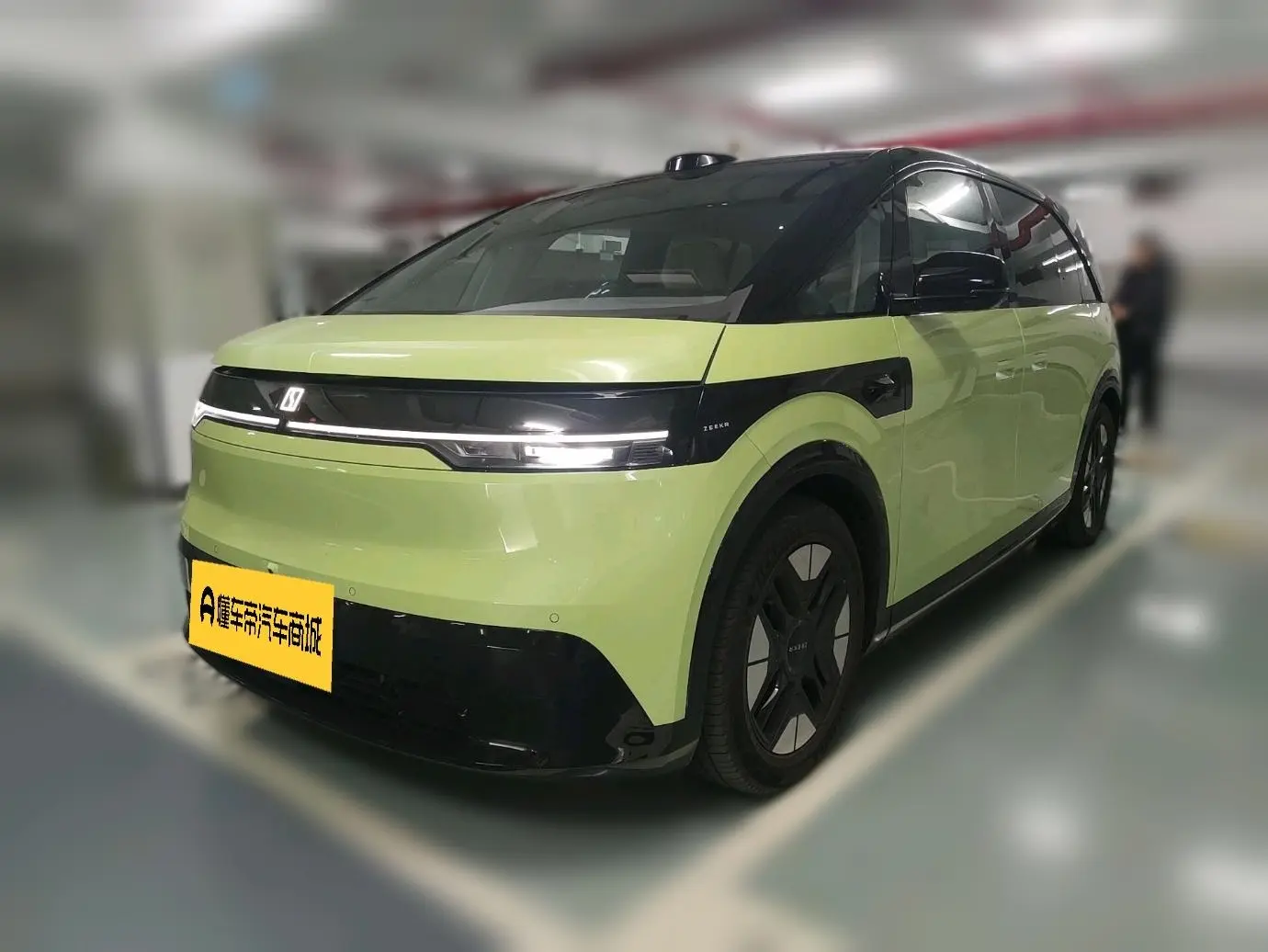 ZEEKR MIX  из Китая