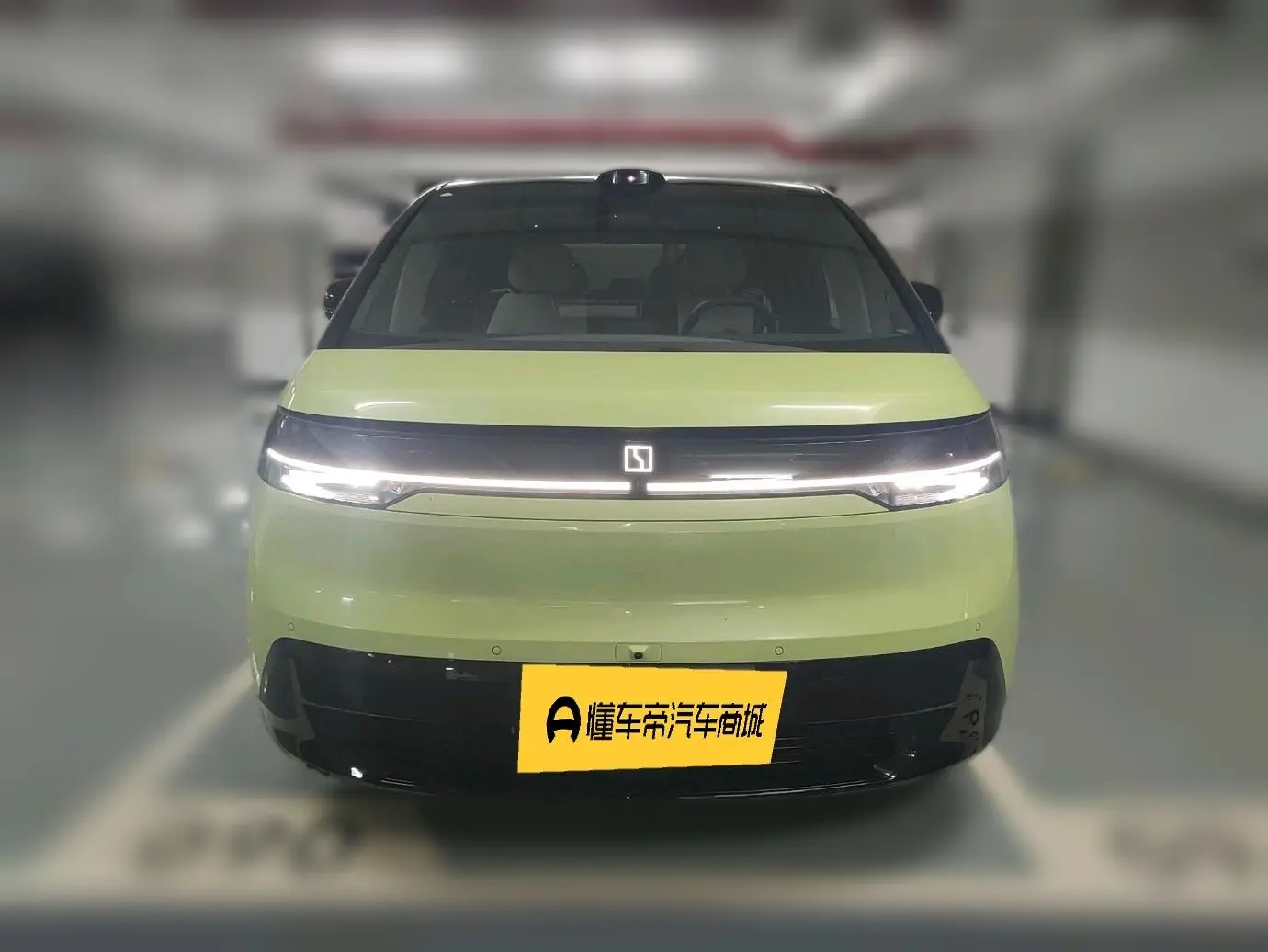 ZEEKR MIX  из Китая