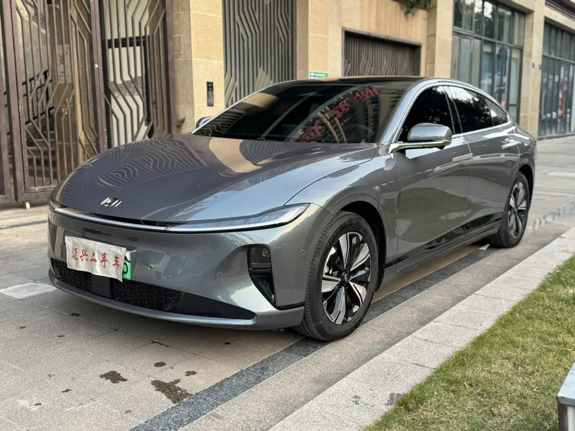 Changan Qiyuan A07  из Китая