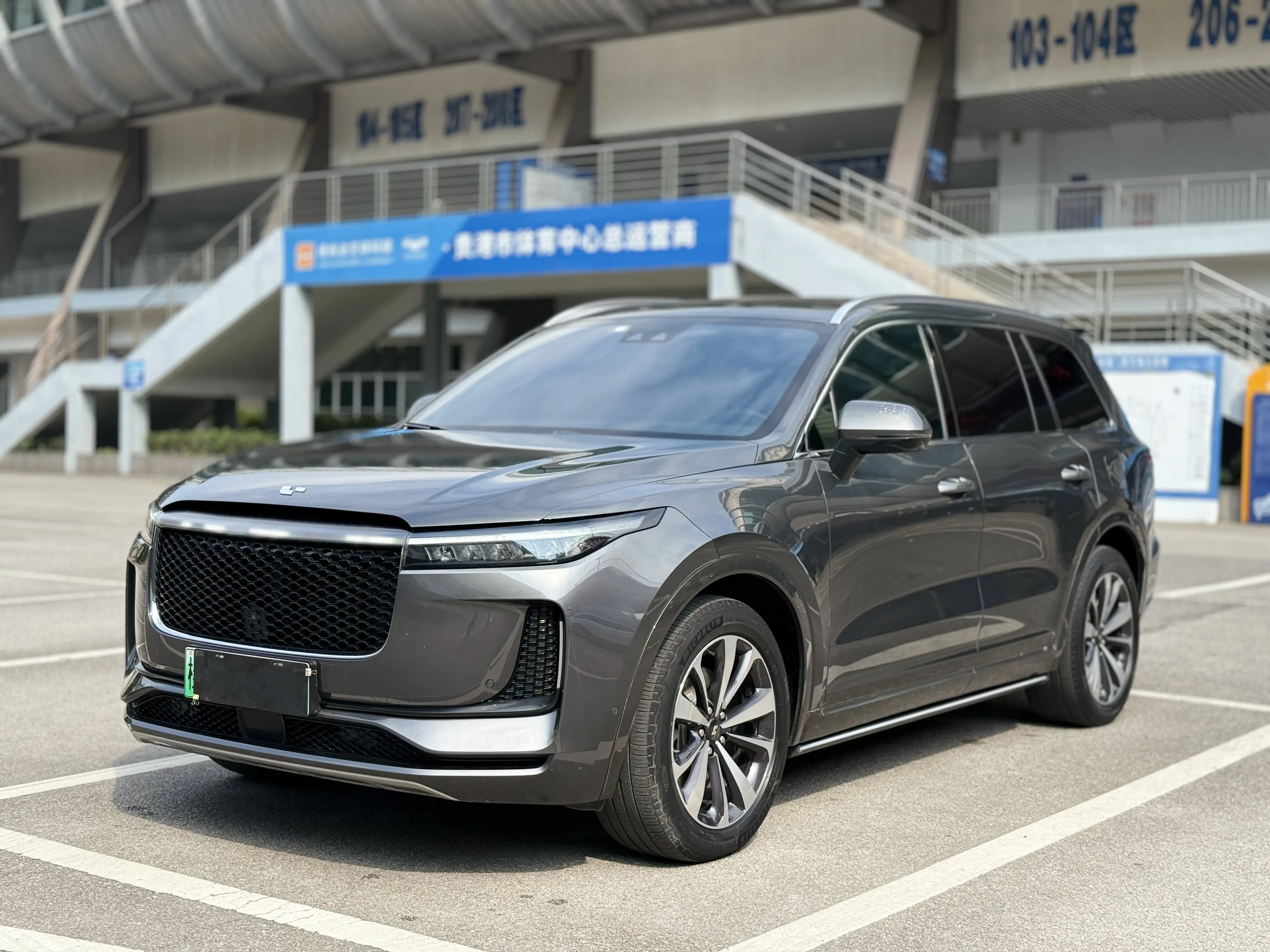 Li ONE (Ideal ONE)  из Китая