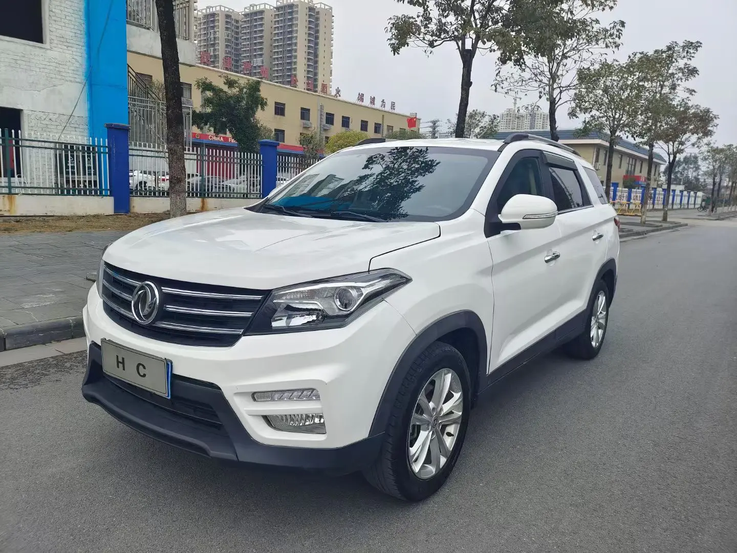 Dongfeng Scenery S560  из Китая
