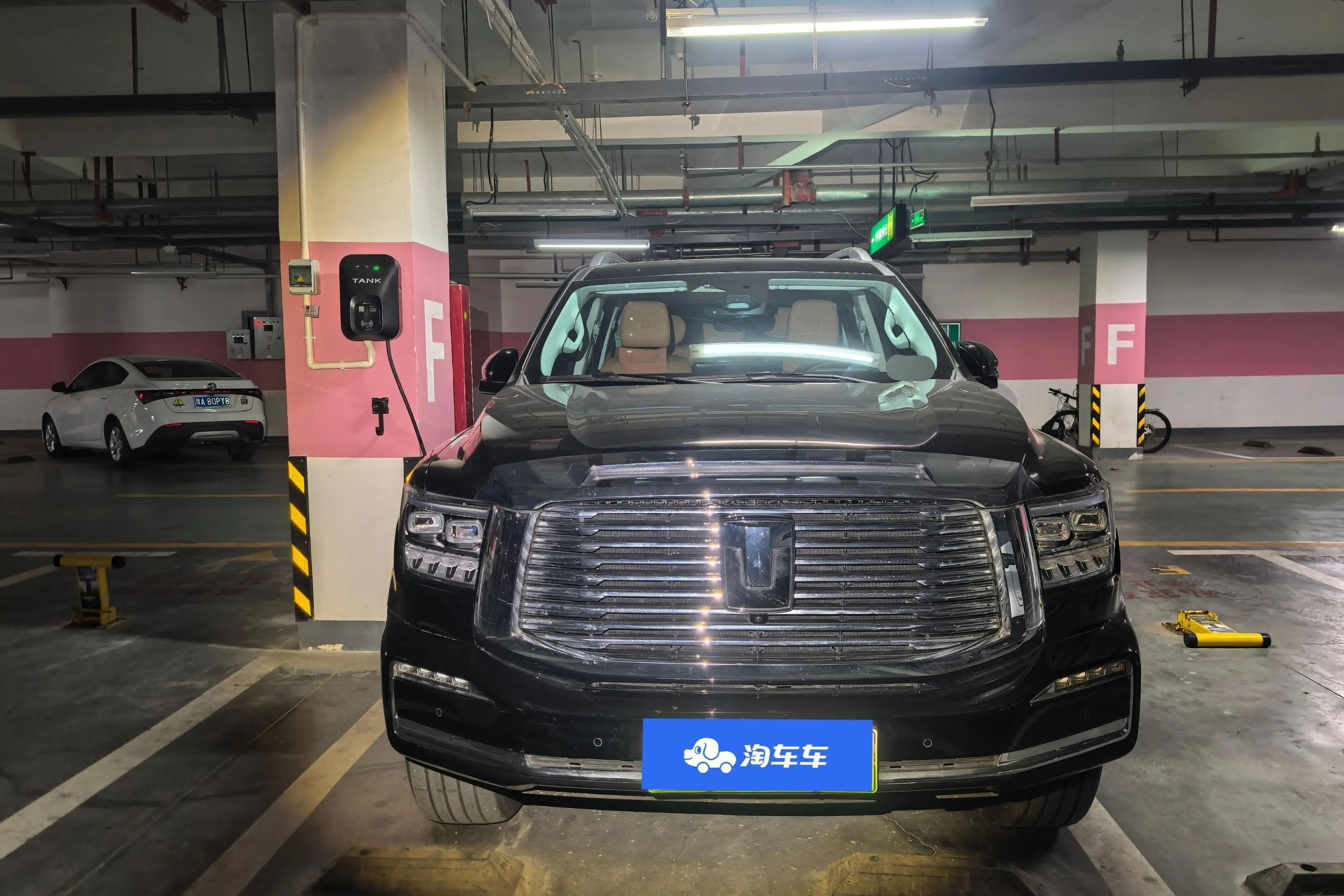 Tank 500 Hi4-T  из Китая