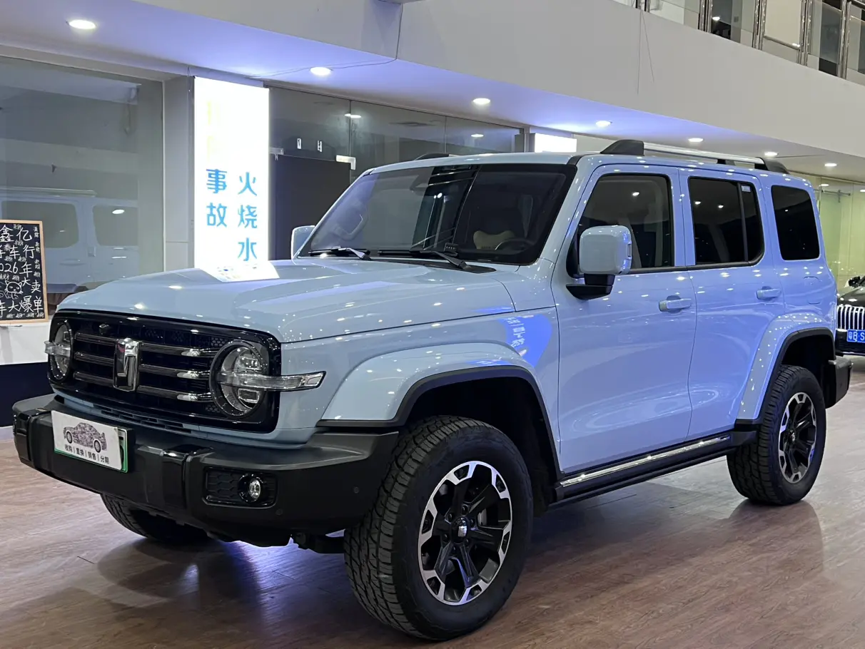 Tank 300 Hi4-T  из Китая