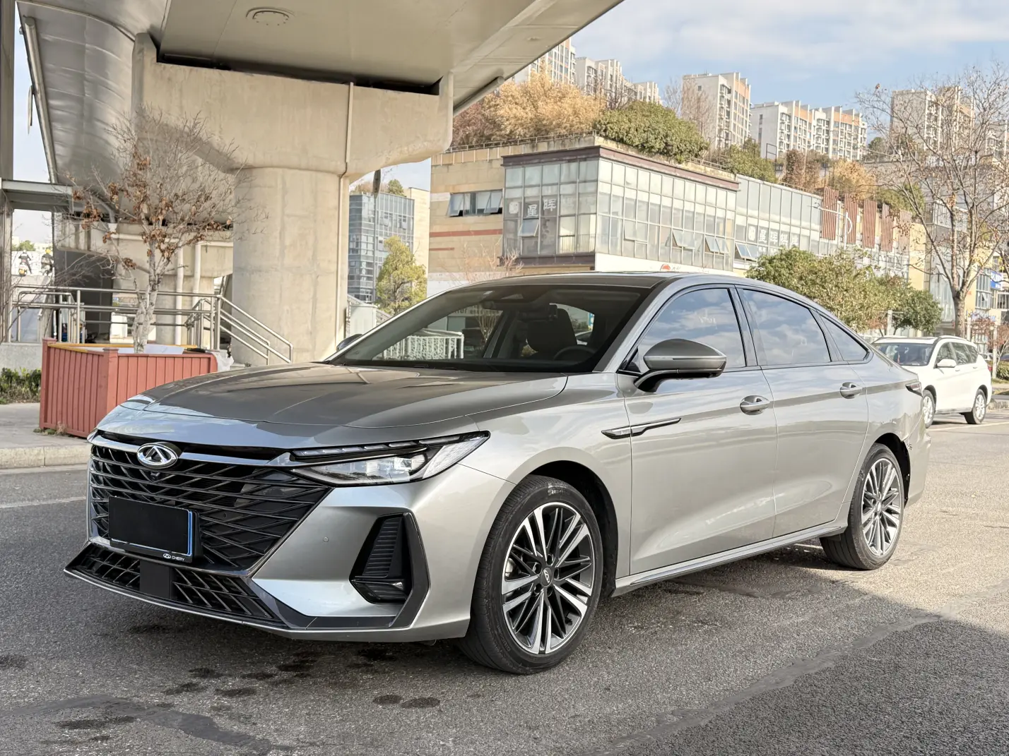 Chery Arrizo 8  из Китая