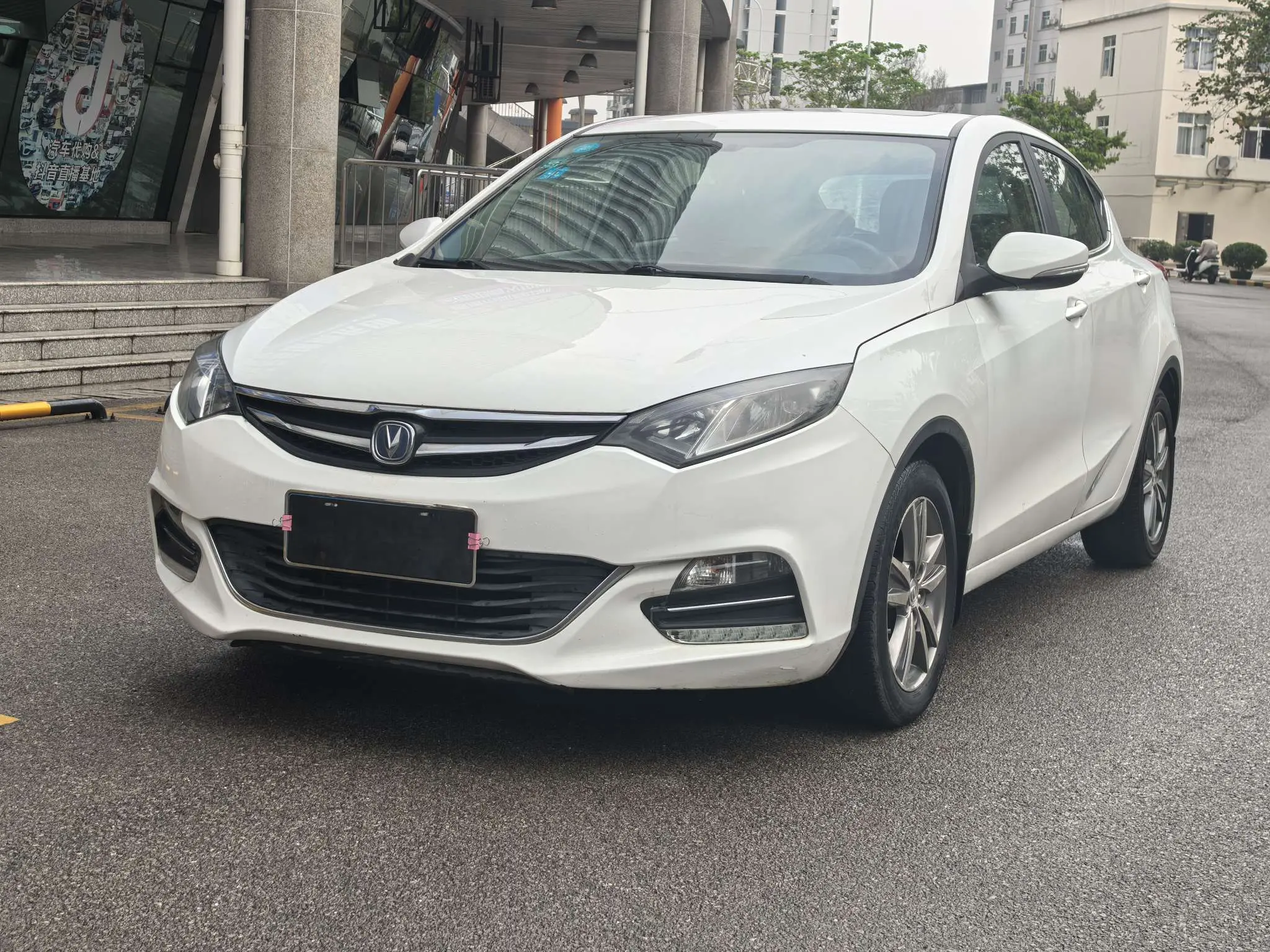 Changan Eado XT  из Китая