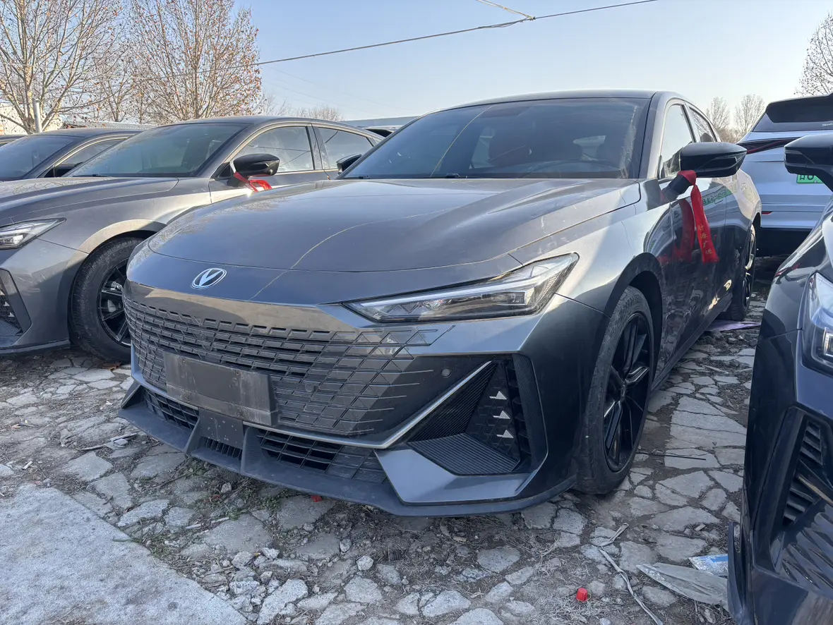 Changan UNI-V  из Китая