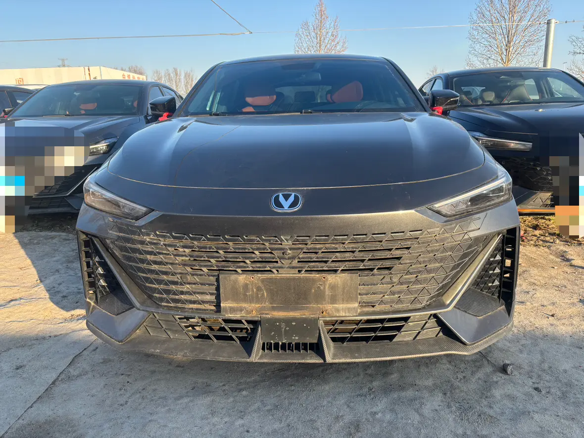 Changan UNI-V  из Китая