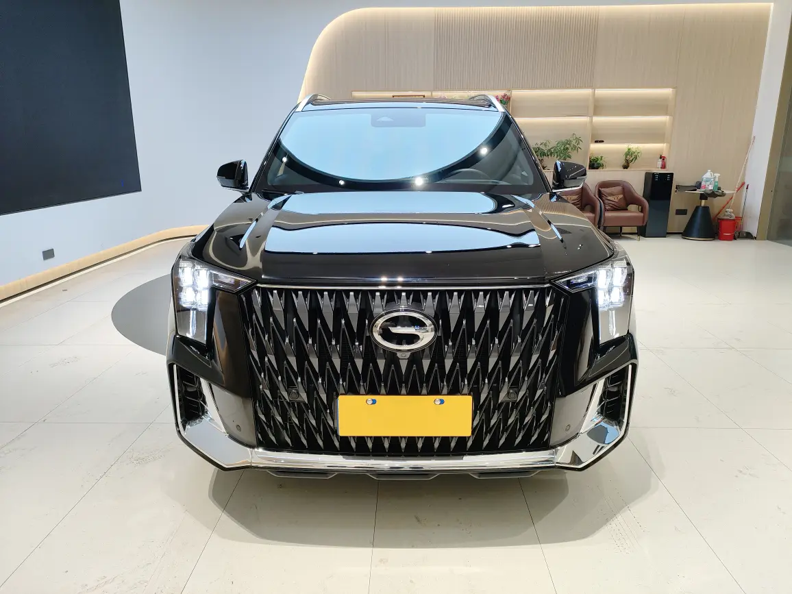 GAC Trumpchi GS8  из Китая