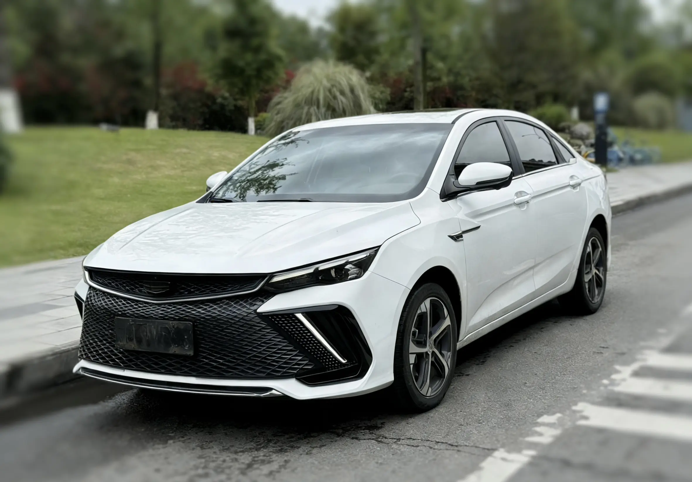 Geely Emgrand L  из Китая