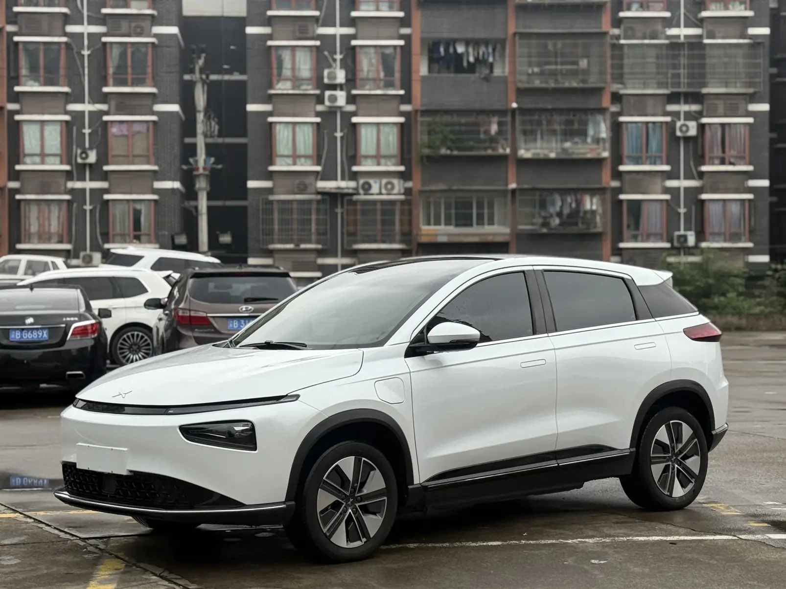 Xpeng G3  из Китая