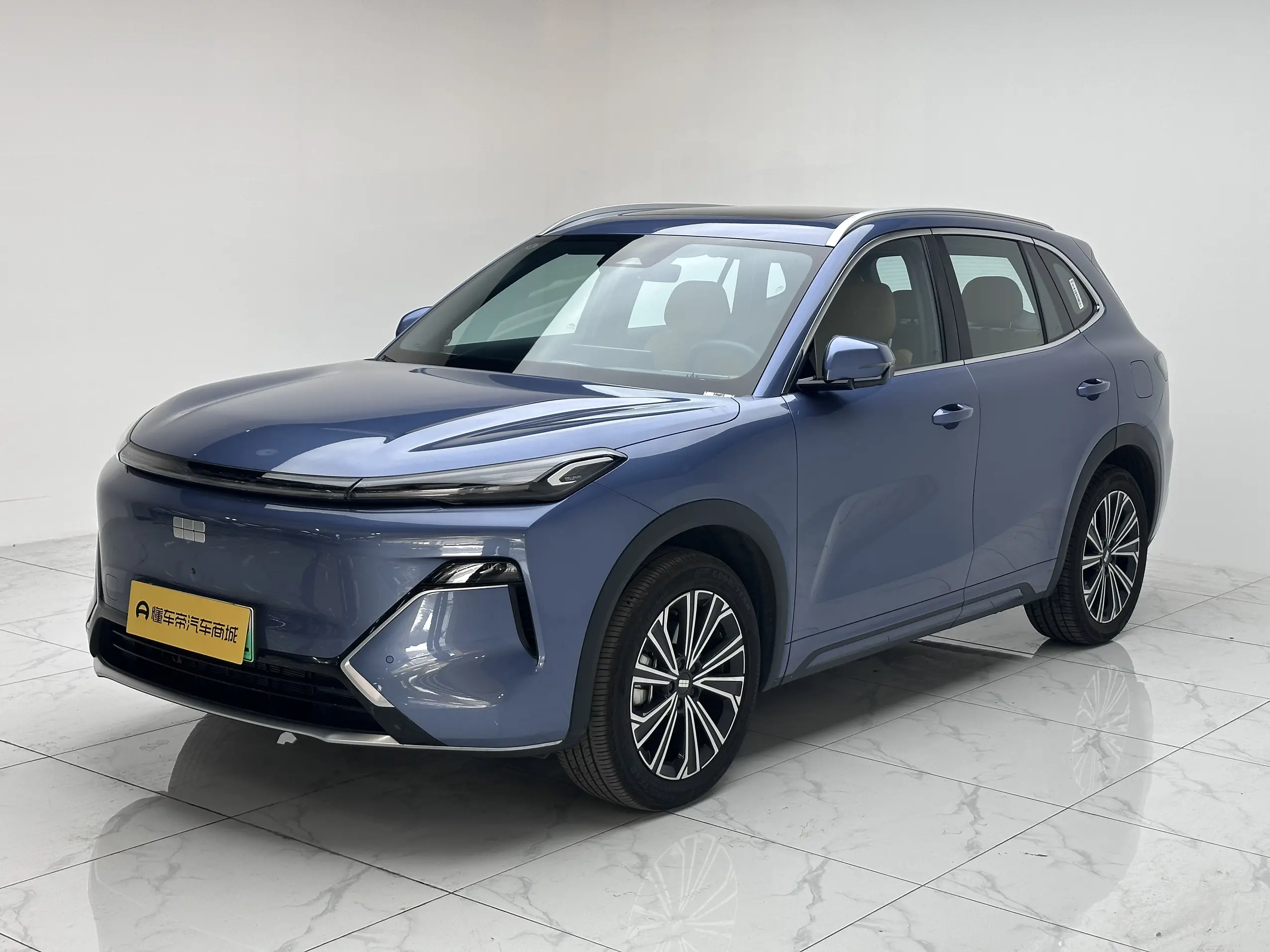 Geely Galaxy Starship 7 EM-i  из Китая