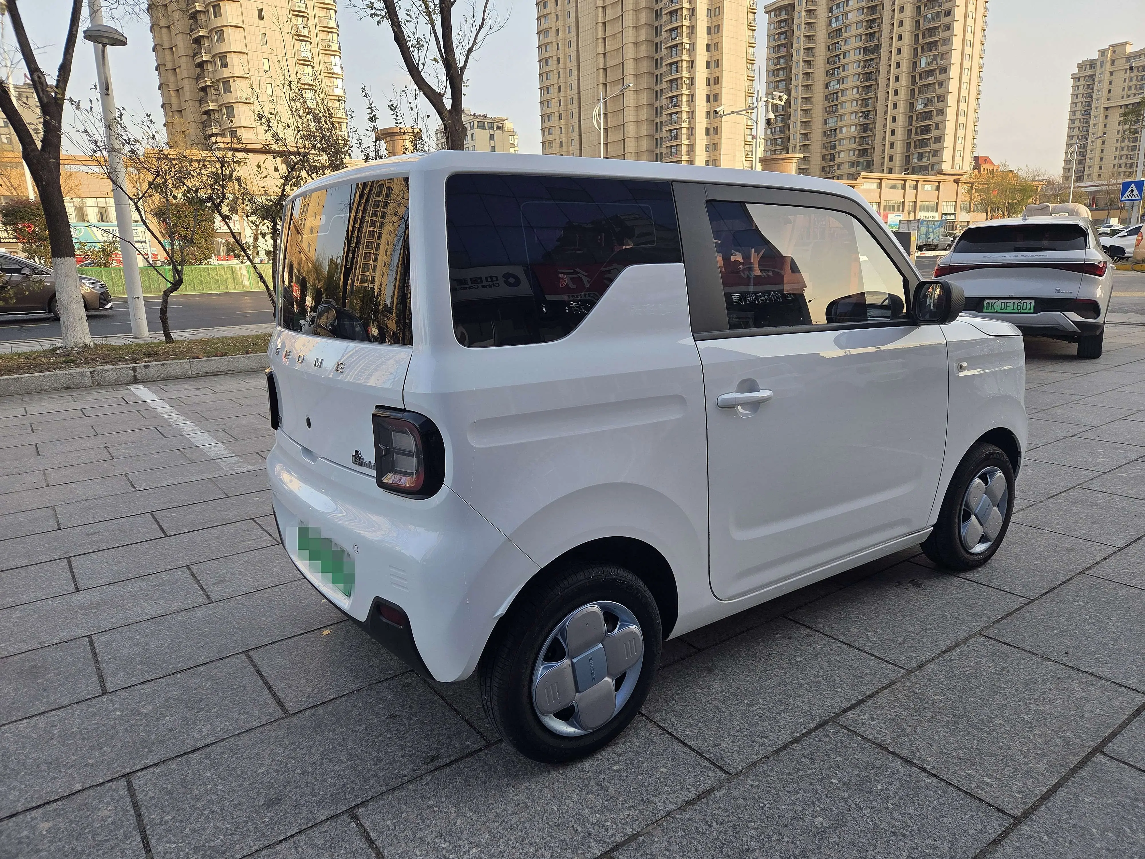 Geely Panda  из Китая