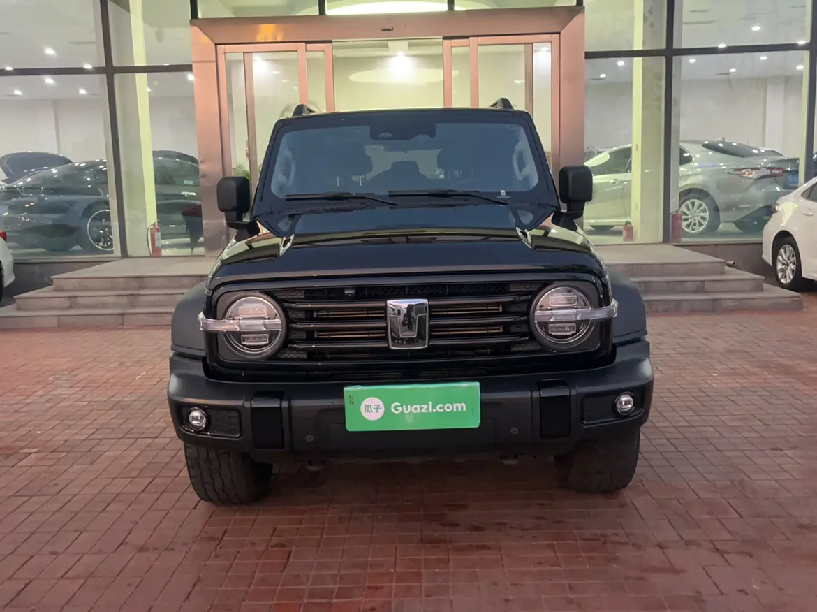 Tank 300  из Китая