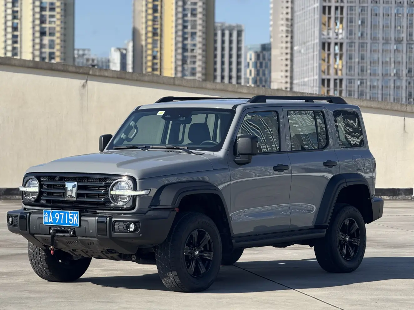 Tank 300  из Китая