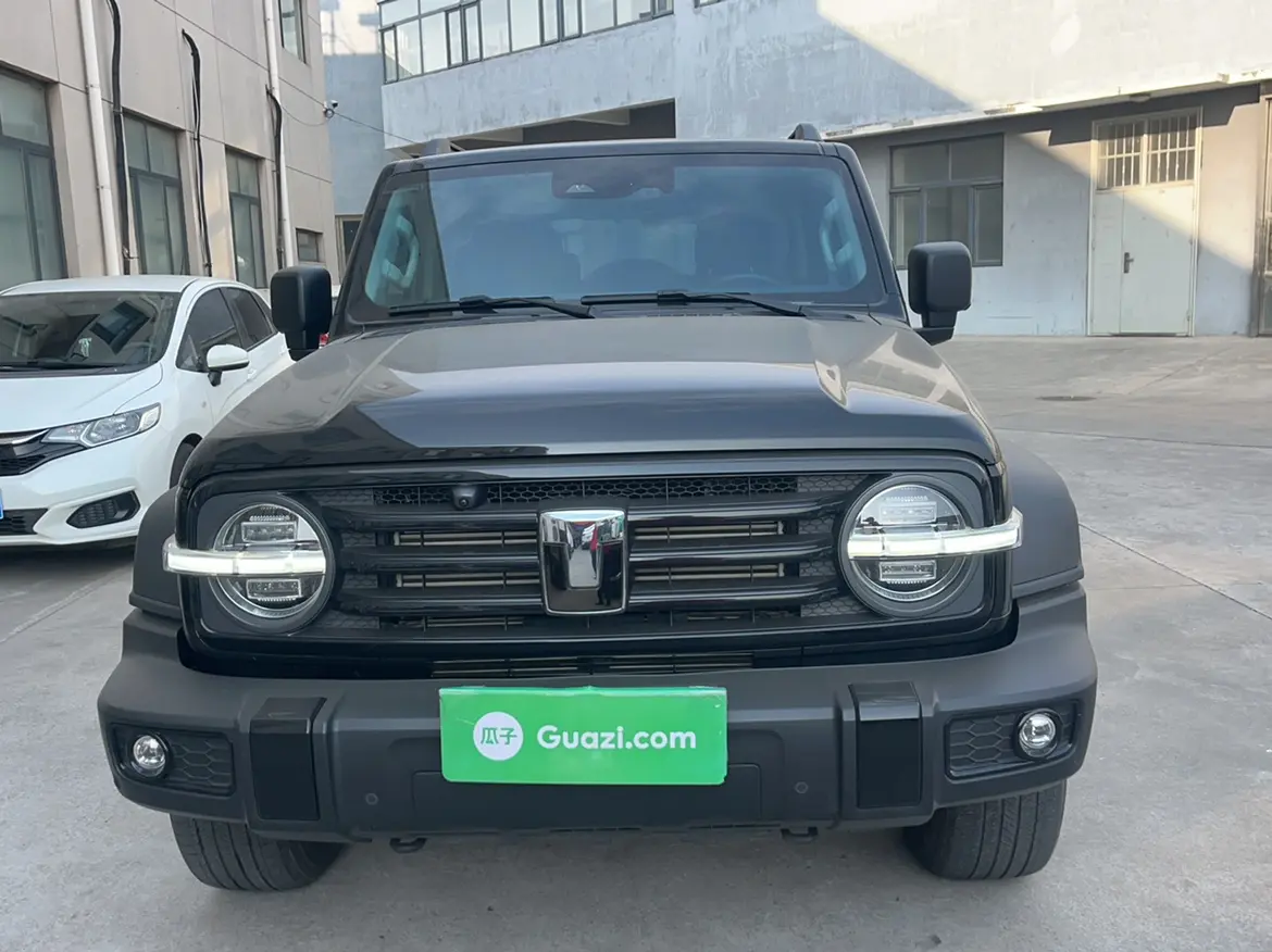 Tank 300  из Китая