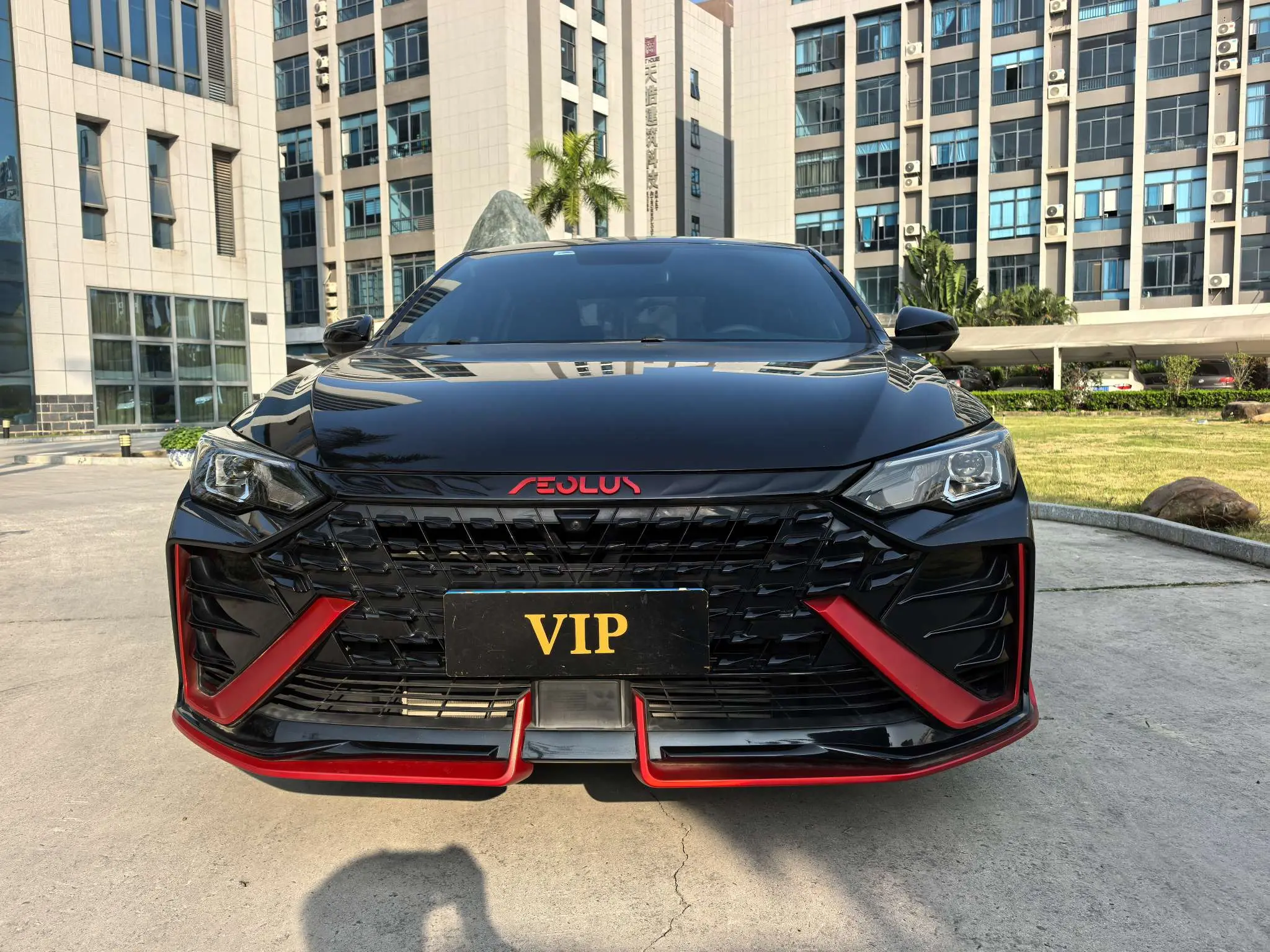 Dongfeng Yixuan MAX  из Китая