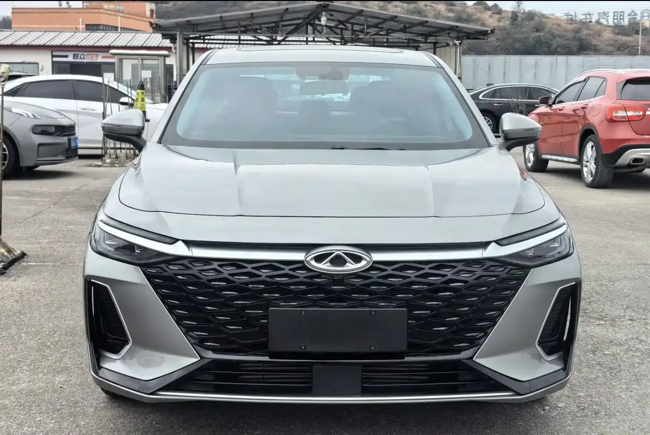 Chery Arrizo 8  из Китая