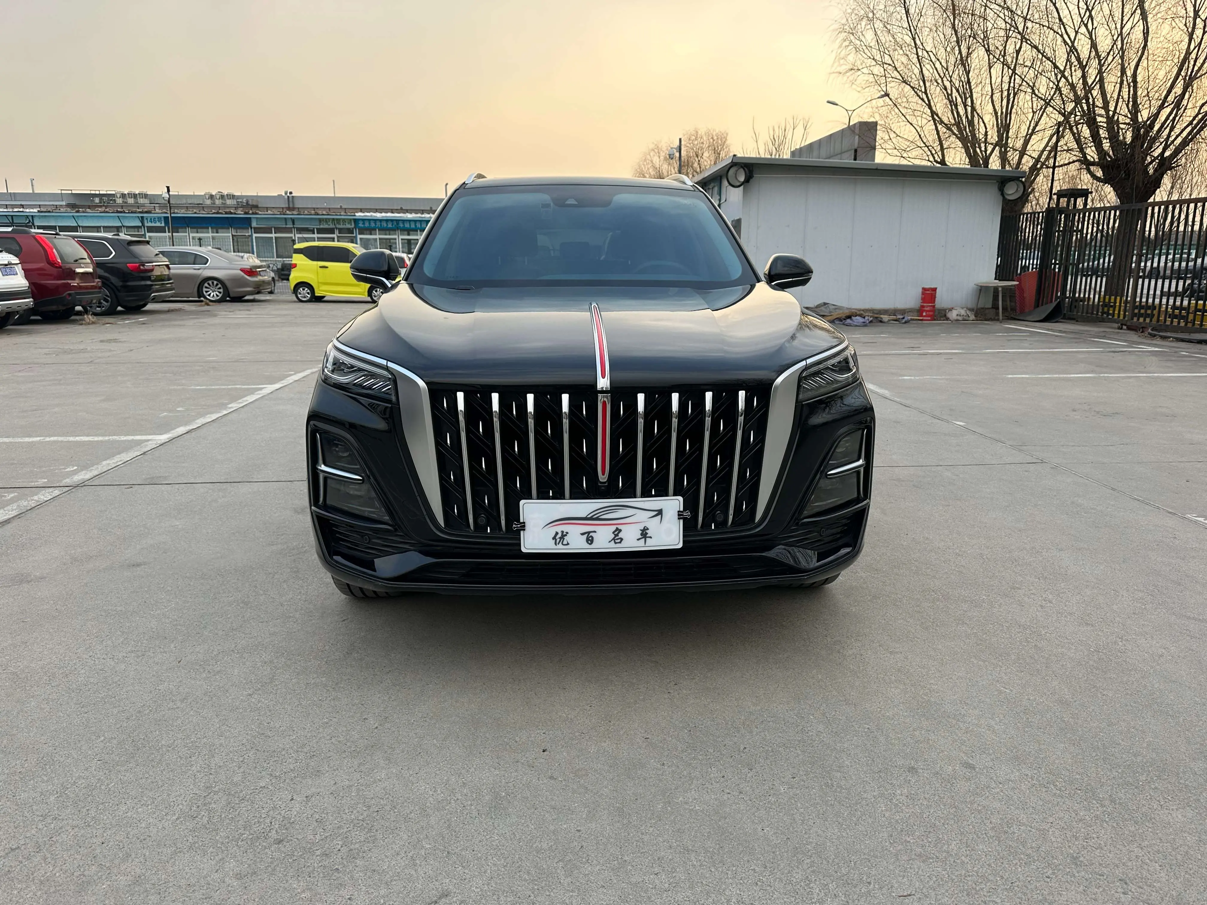 Hongqi HS5  из Китая